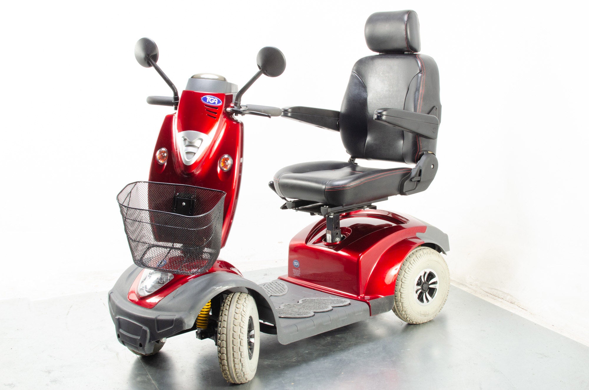 2014 TGA Mystere Electric Mobility Scooter 8mph Mid Size Comfy Red