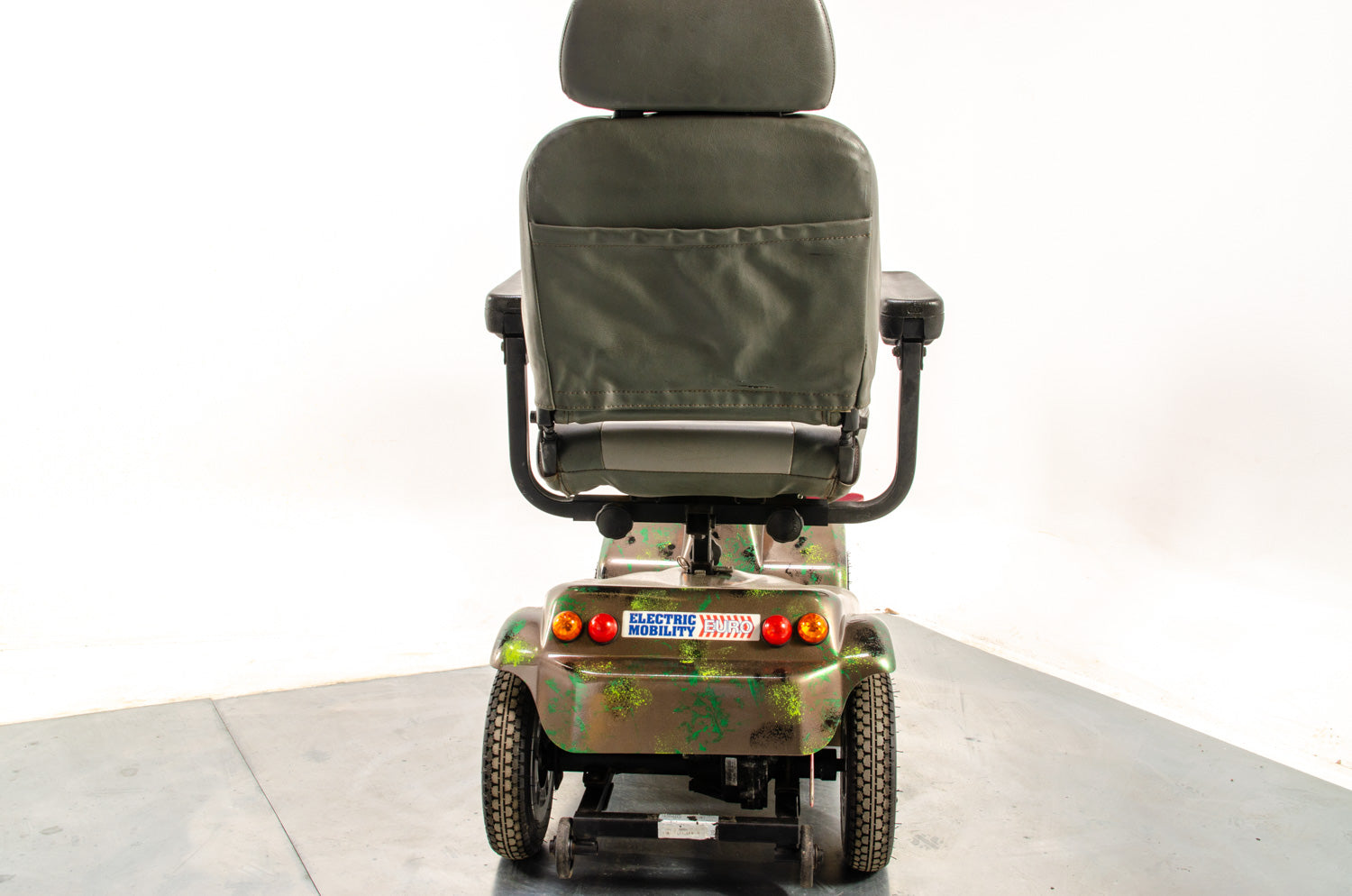 Rascal 388XL All-Terrain Used Electric Mobility Scooter 6mph Road Pavement Suspension Custom Camo