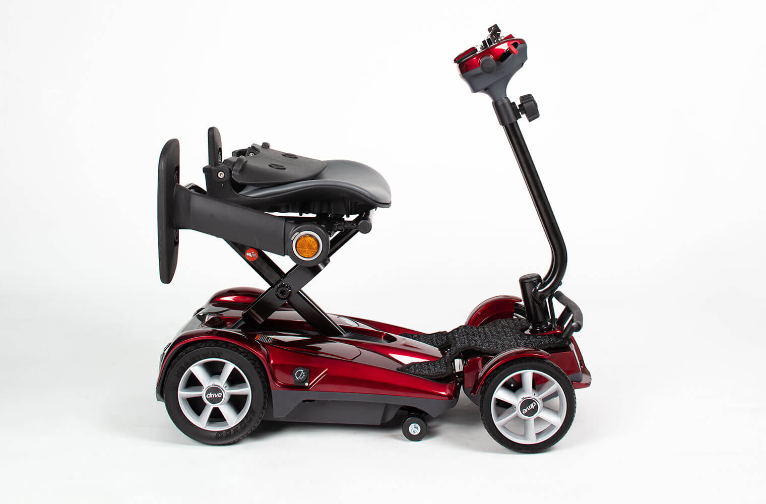 Discovery Pro Ultra Lightweight Auto Folding Electric Mobility Scooter Drive DeVilbiss
