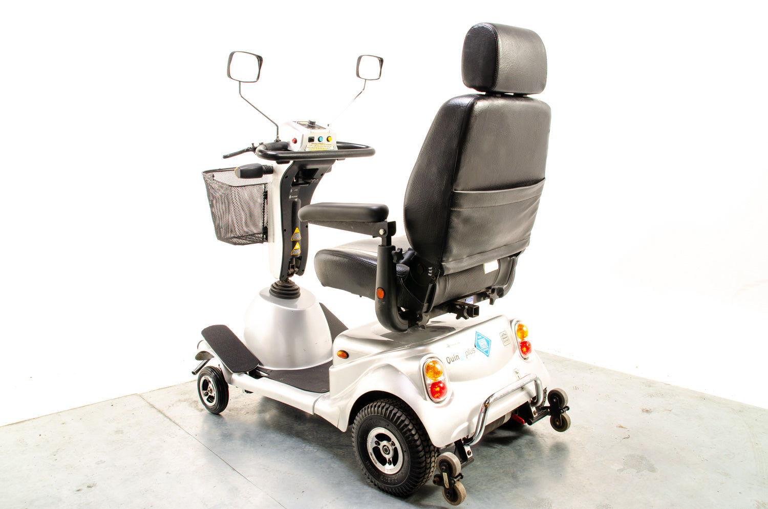 Quingo Plus 8mph Mobility Scooter 5 Wheels Road Pavement Turning Circle Silver AVC