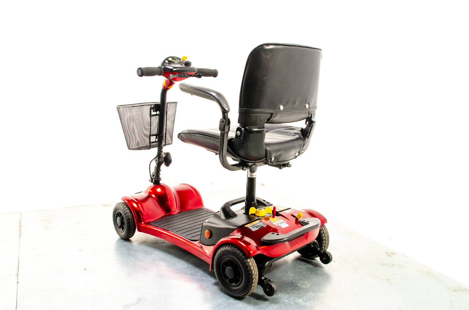 2021 Rascal Ultralite 480 4mph Transportable Electric Mobility Boot Scooter Red