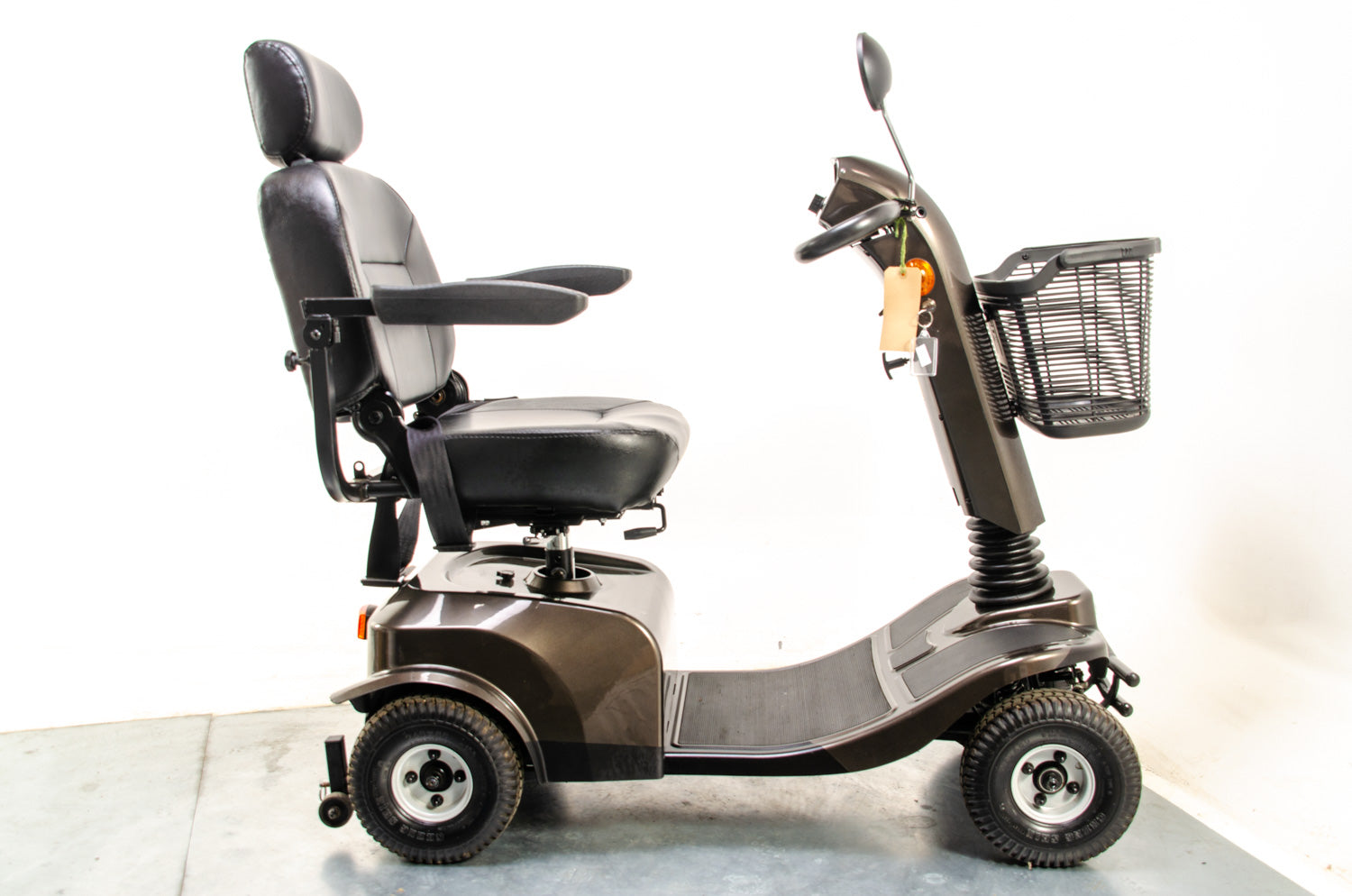 Parade 8 Mobility Scooter 8mph Midsize Luxury All-Terrain