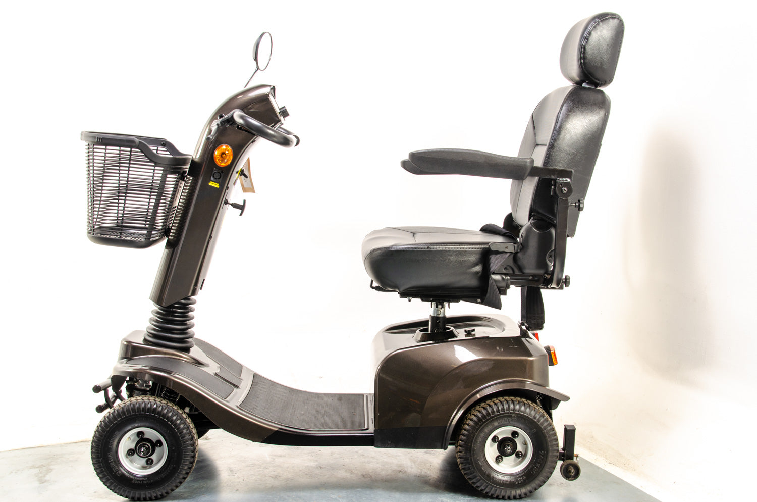 Parade 8 Mobility Scooter 8mph Midsize Luxury All-Terrain