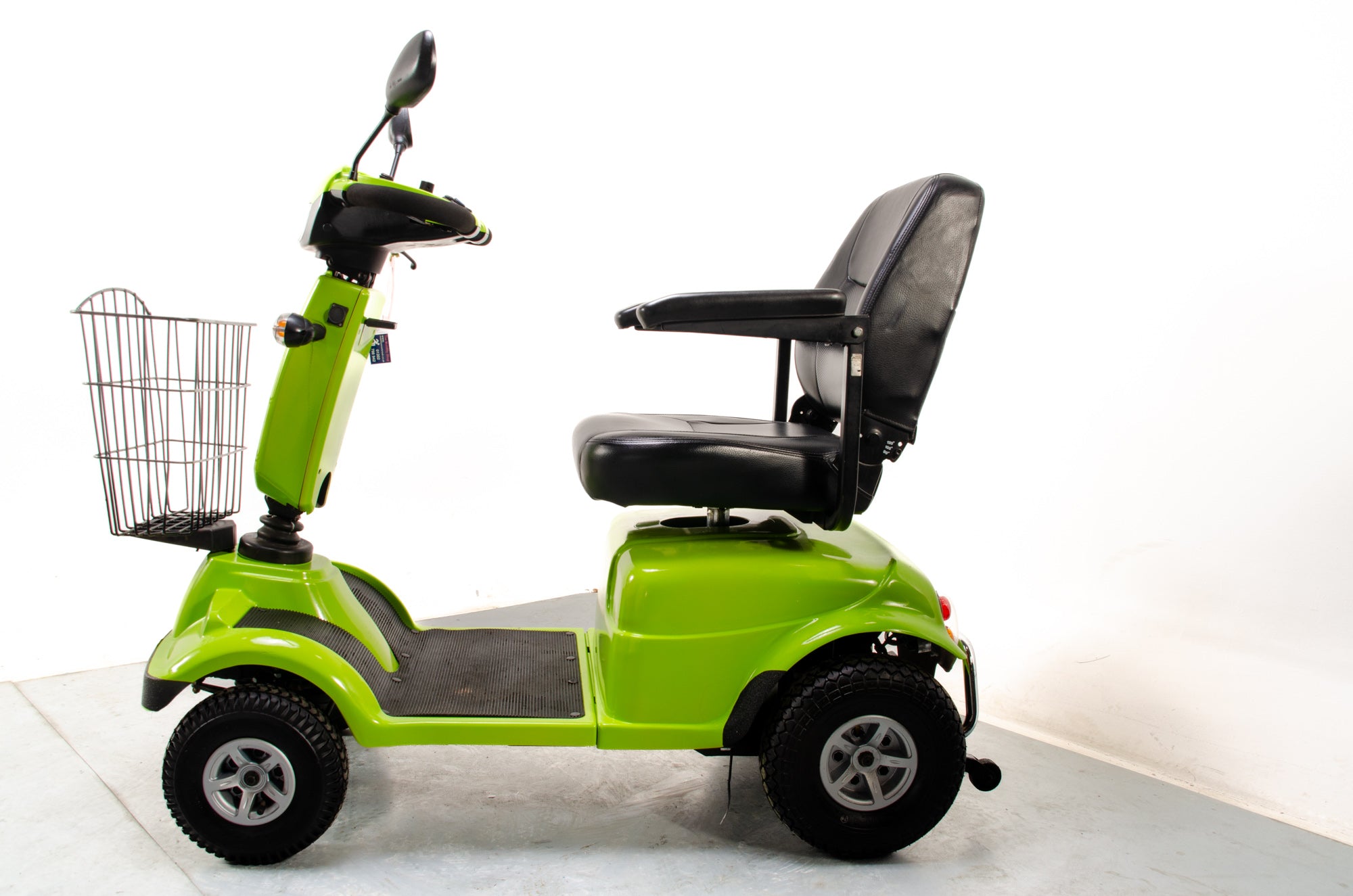 Rascal Frontier All-Terrain Off-Road Used Electric Mobility Scooter 8mph Suspension Midsize Green