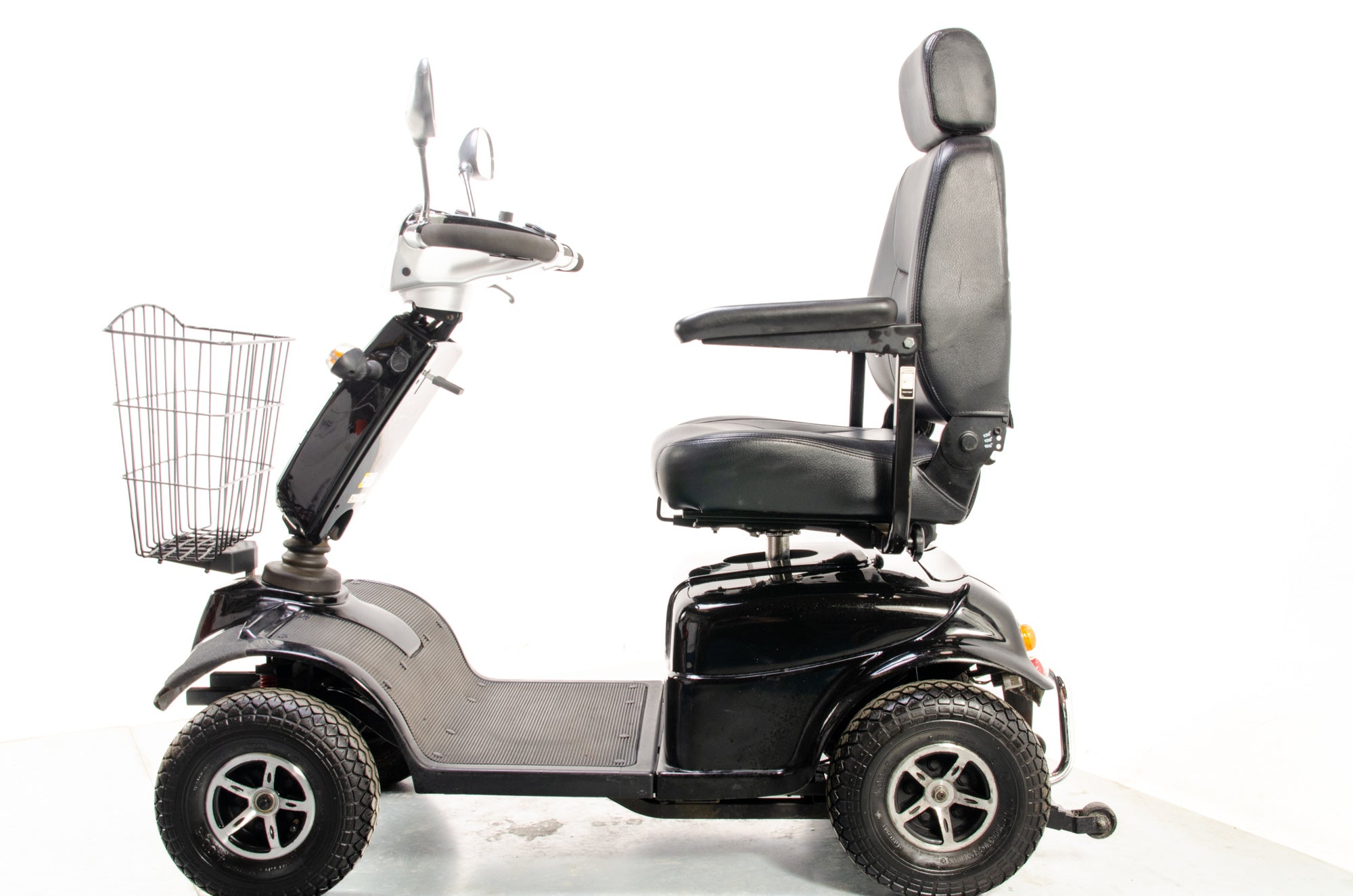 Rascal Pioneer Used Electric Mobility Scooter 8mph All-Terrain Suspension Off-Road Black 10373