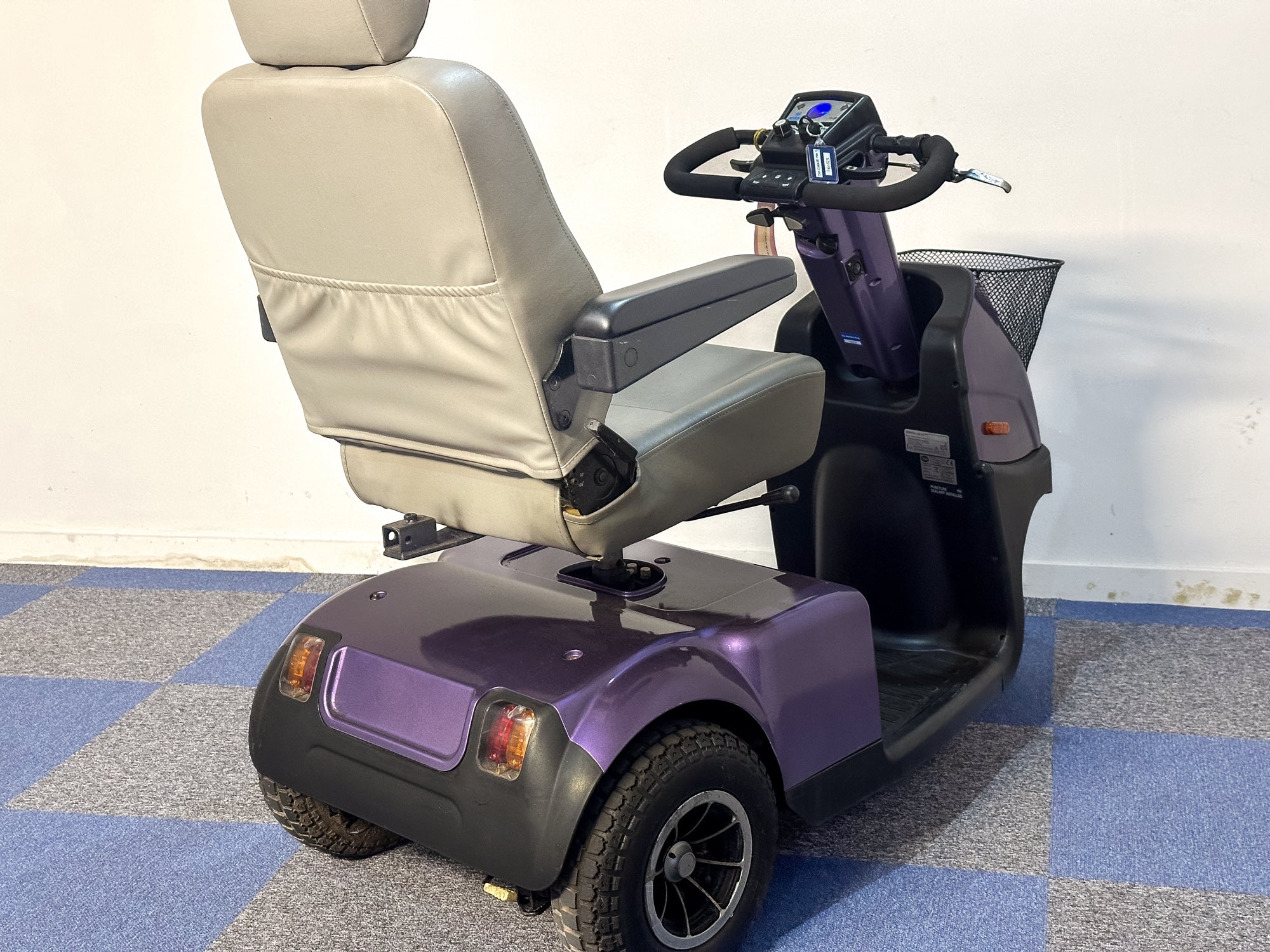 TGA Breeze Midi 3 8mph Mid Size Mobility Scooter Trike Purple