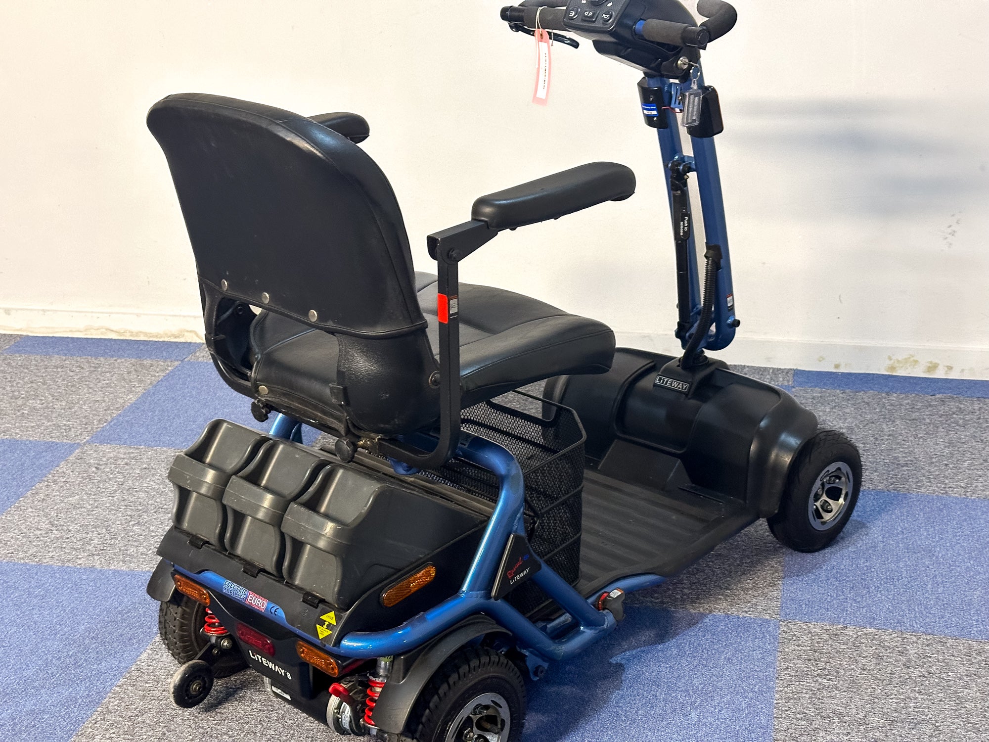 Rascal Liteway 8 8mph Mid-Size Transportable Used Electric Mobility Scooter in Blue