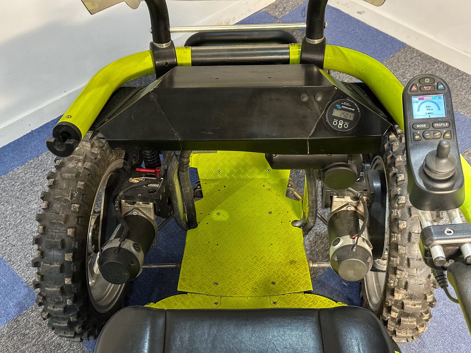 Terrainhopper Overlander 4 Off-Road All-Terrain Mobility Scooter Wheelchair Tramper Sand Rock 4WD