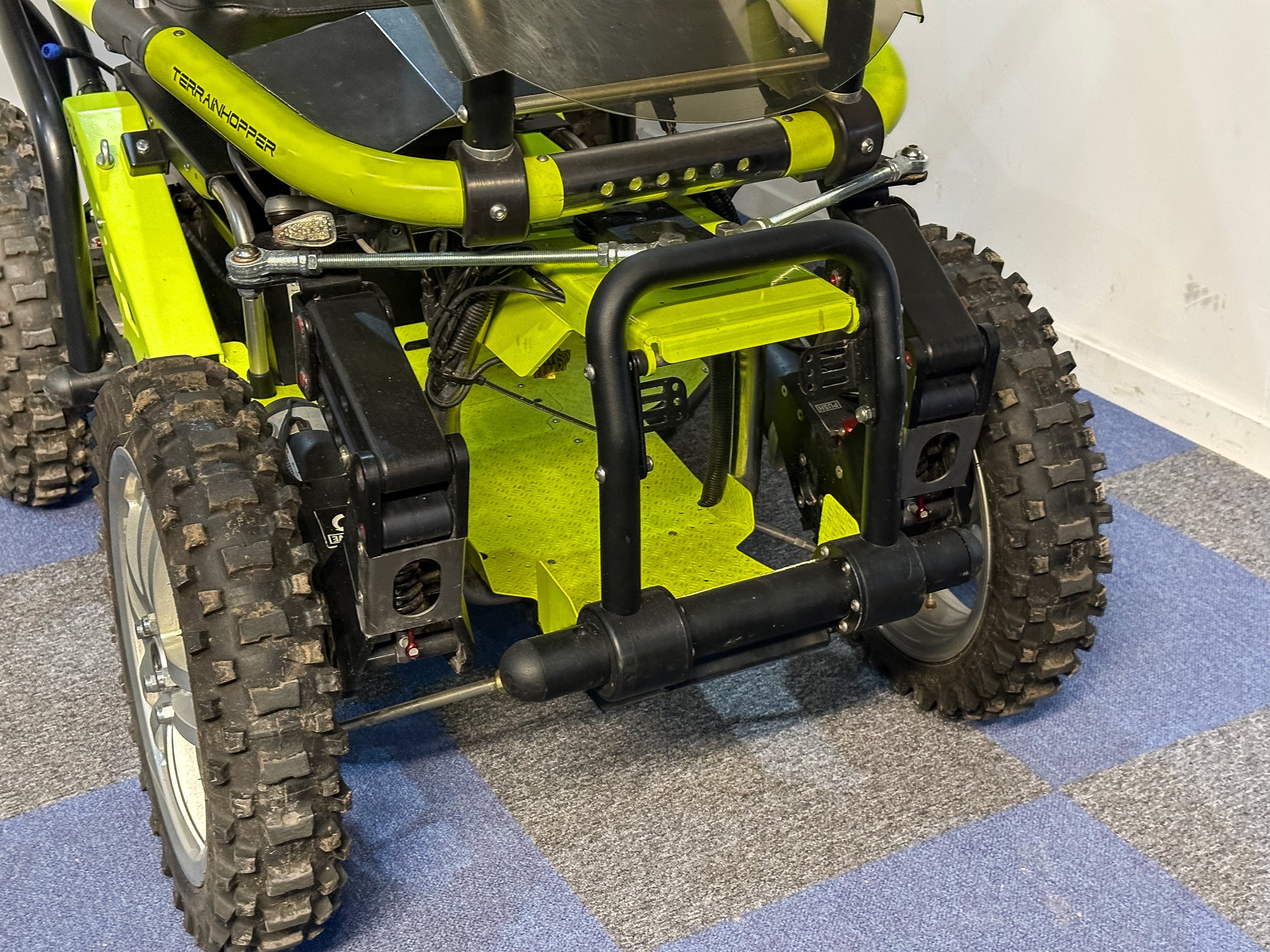 Terrainhopper Overlander 4 Off-Road All-Terrain Mobility Scooter Wheelchair Tramper Sand Rock 4WD