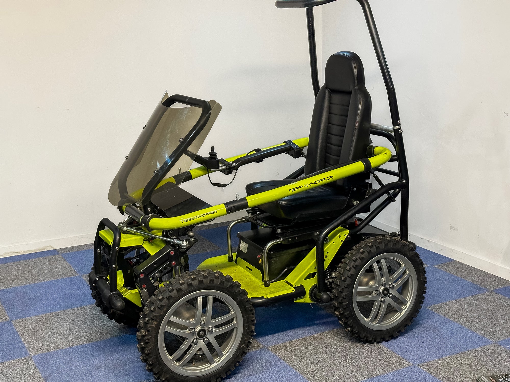 Terrainhopper Overlander 4 Off-Road All-Terrain Mobility Scooter Wheelchair Tramper Sand Rock 4WD