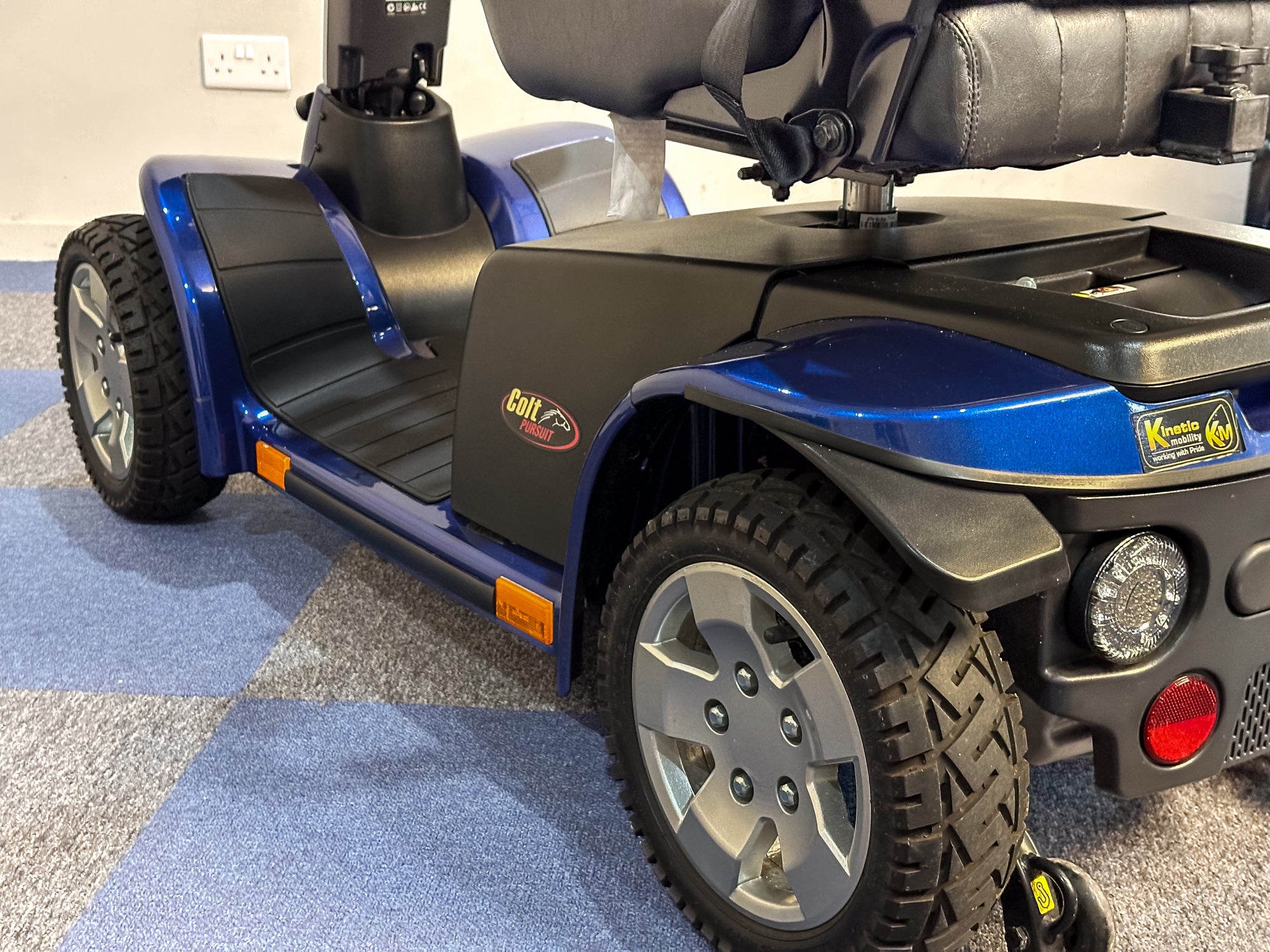 Pride Colt Pursuit Mobility Scooter 8mph All-Terrain Transportable Large Off-Road Road Legal