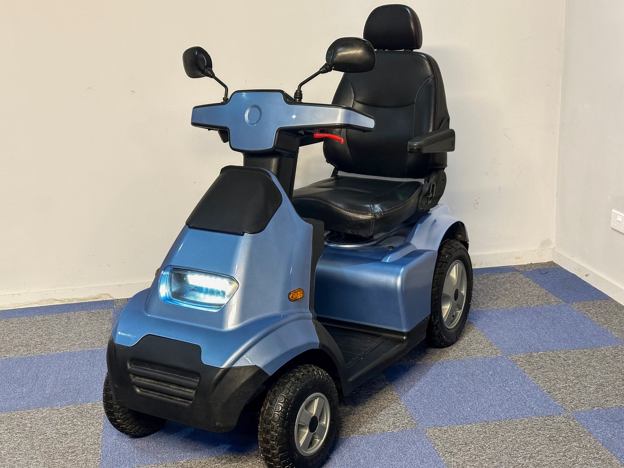 2019 TGA Breeze S4 Blue All-Terrain 8mph