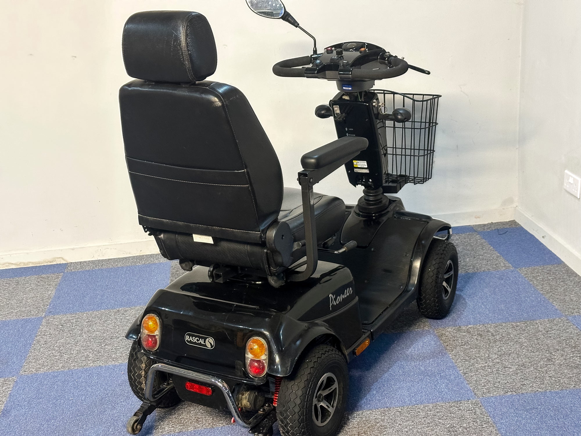 Rascal Pioneer Used Electric Mobility Scooter 8mph All-Terrain Suspension Off-Road Black 16192