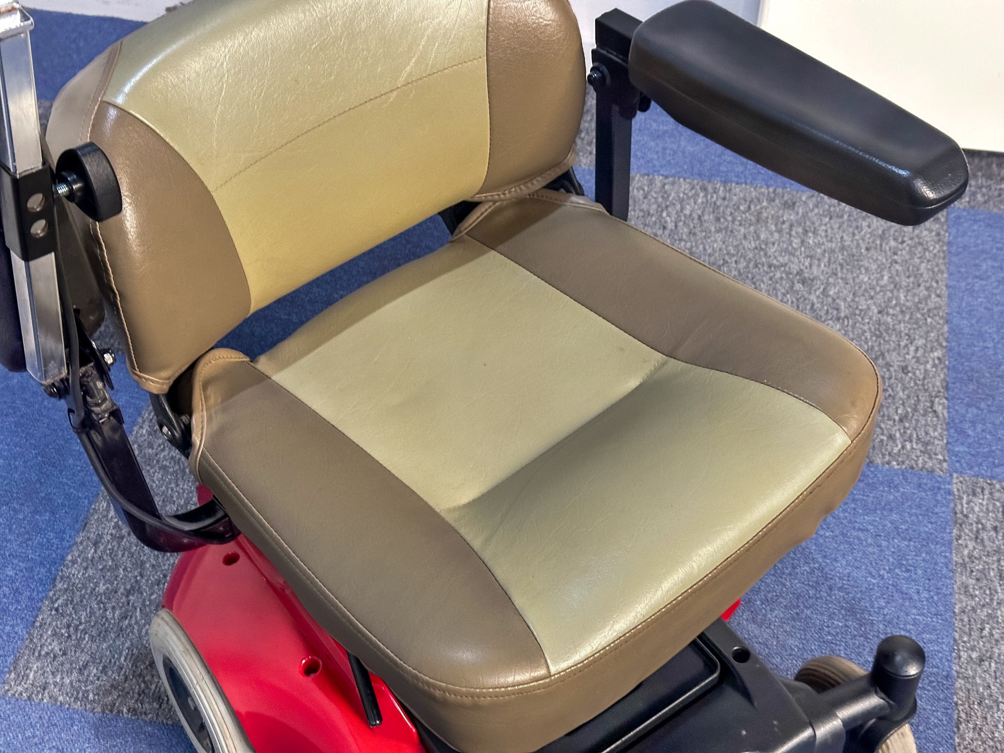 Drive Geo Powerchair Indoor Small Compact & Reliable Mobility