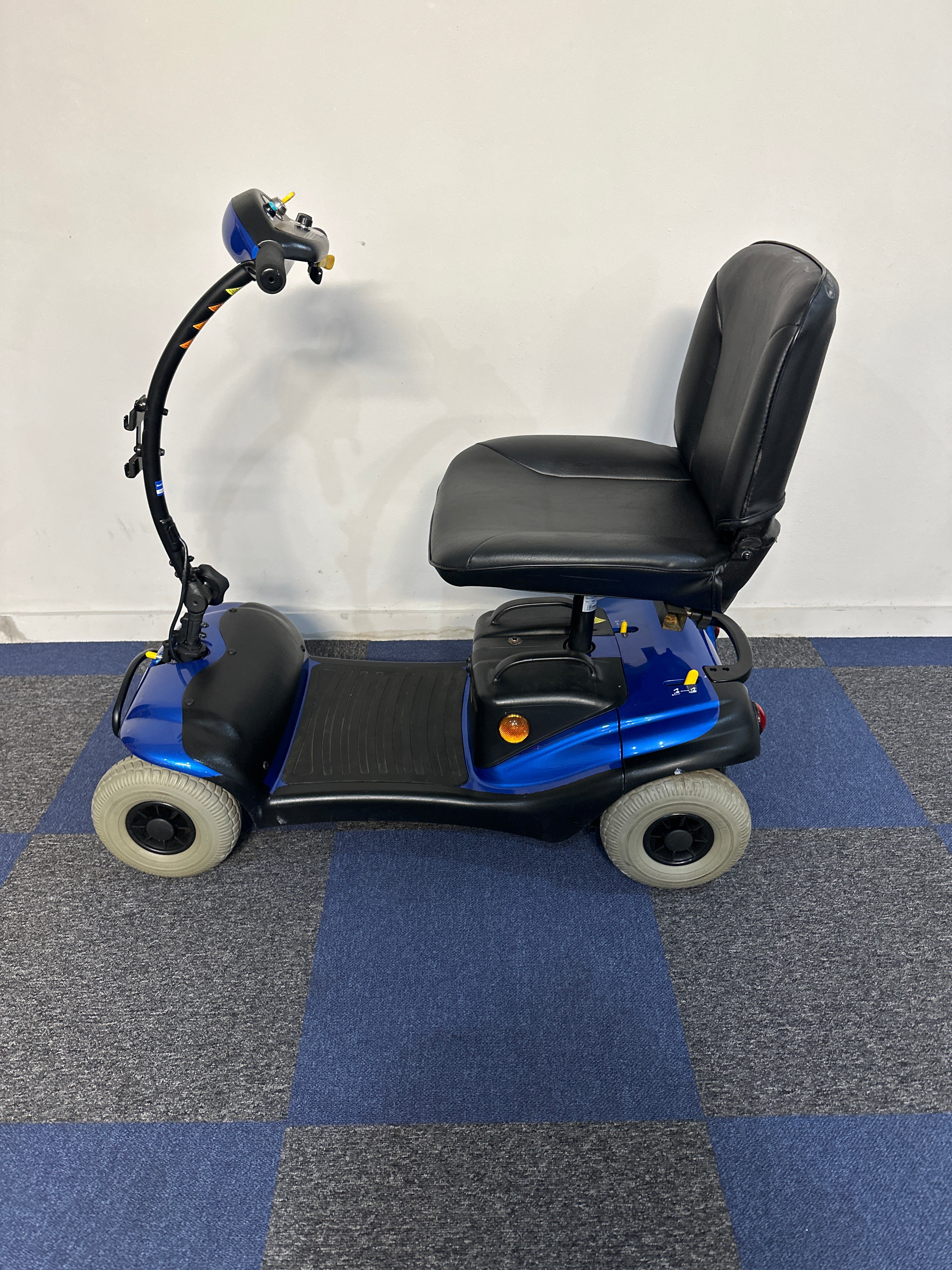 Sunrise Medical Shoprider Bootmaster Elite Mobility Scooter Small Transportable Boot Scooter