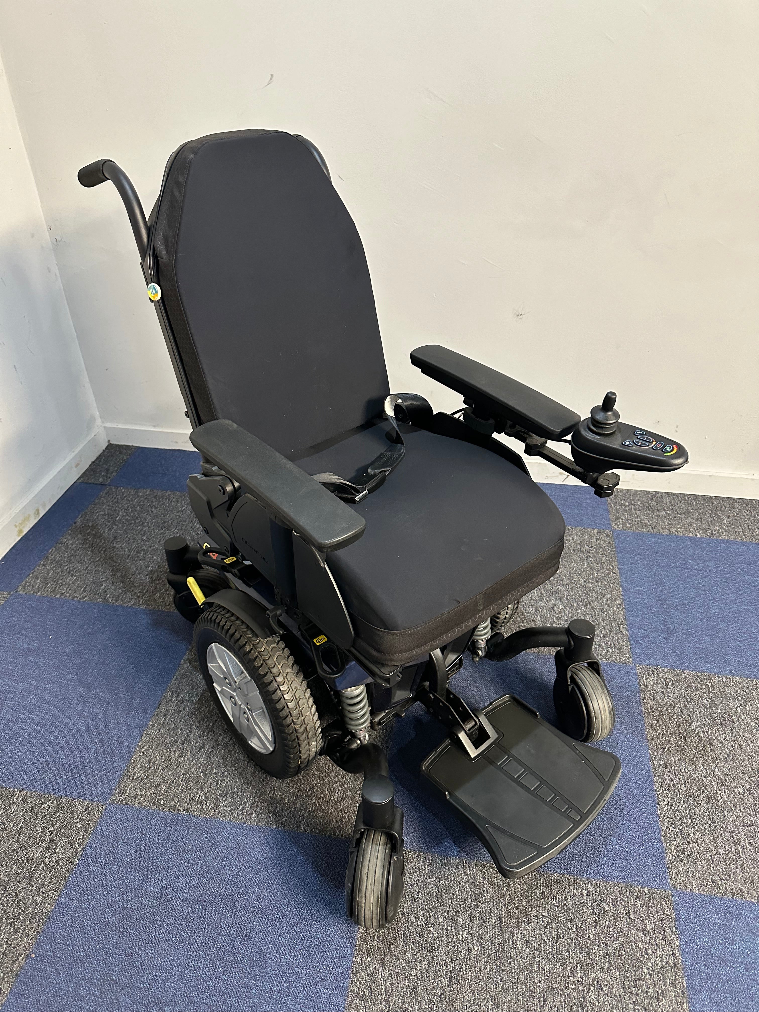 Pride Quantum Q4 Powerchair With Power Recline in Blue 4mph