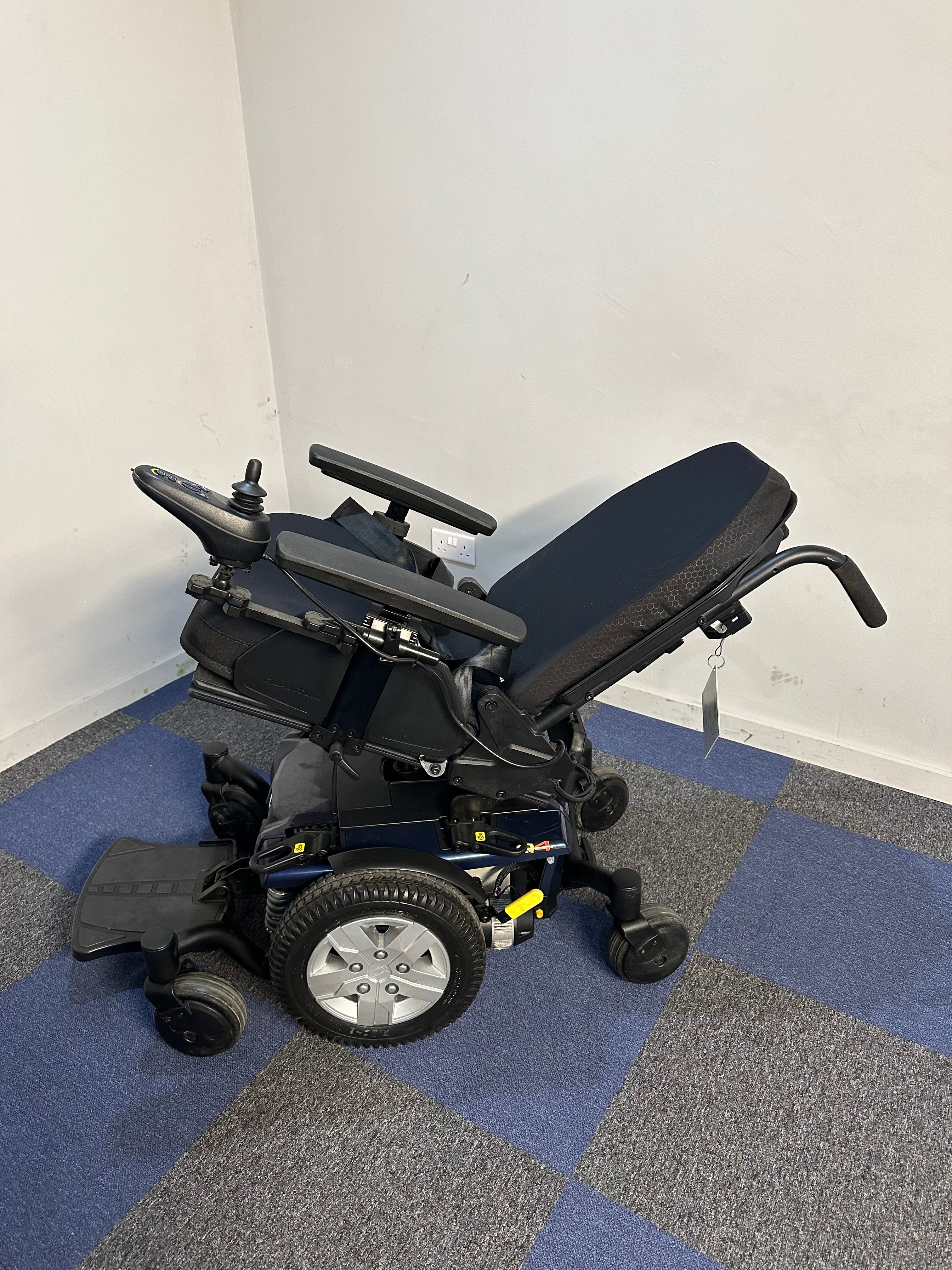 Pride Quantum Q4 Powerchair With Power Recline in Blue 4mph