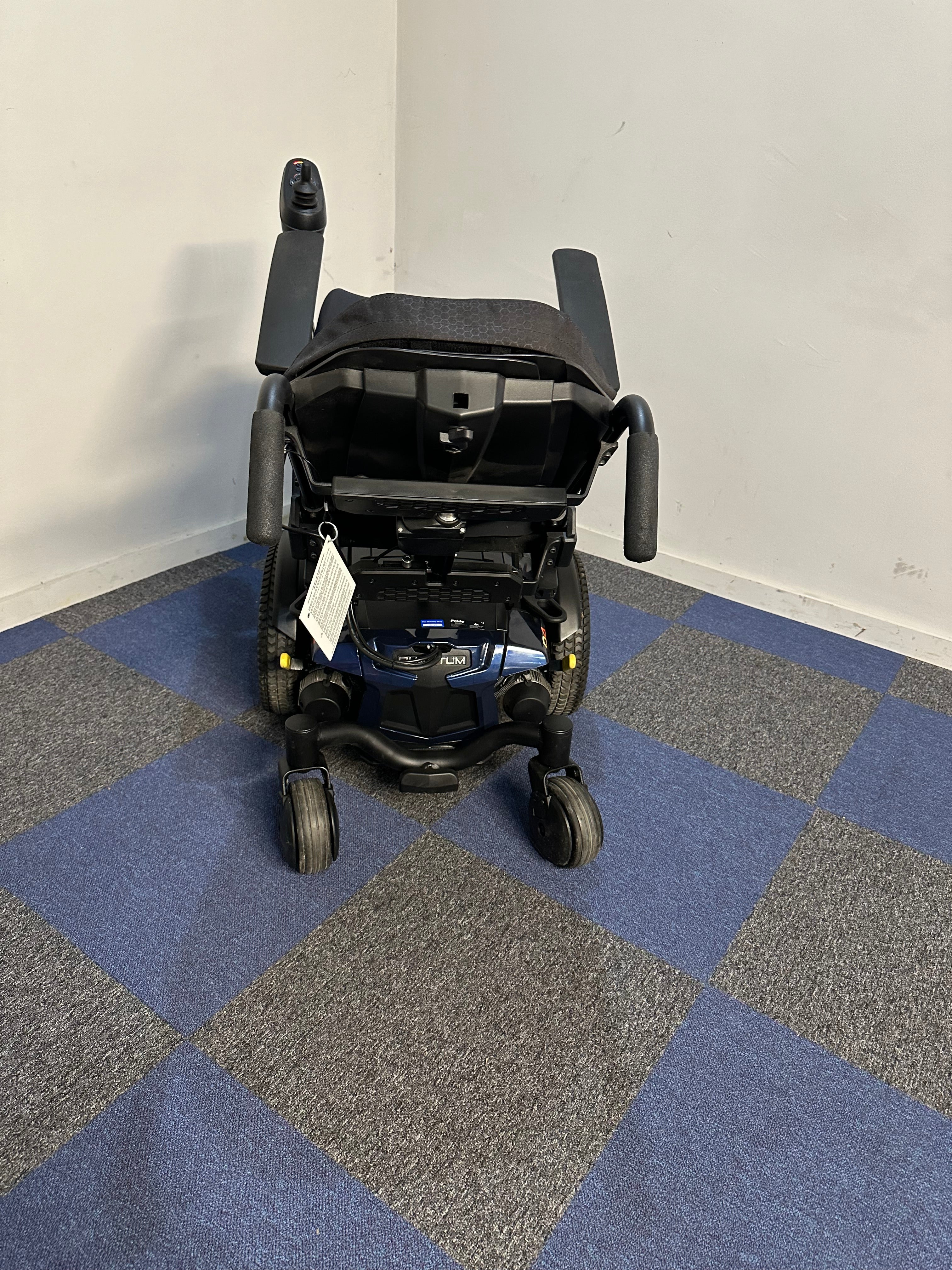 Pride Quantum Q4 Powerchair With Power Recline in Blue 4mph