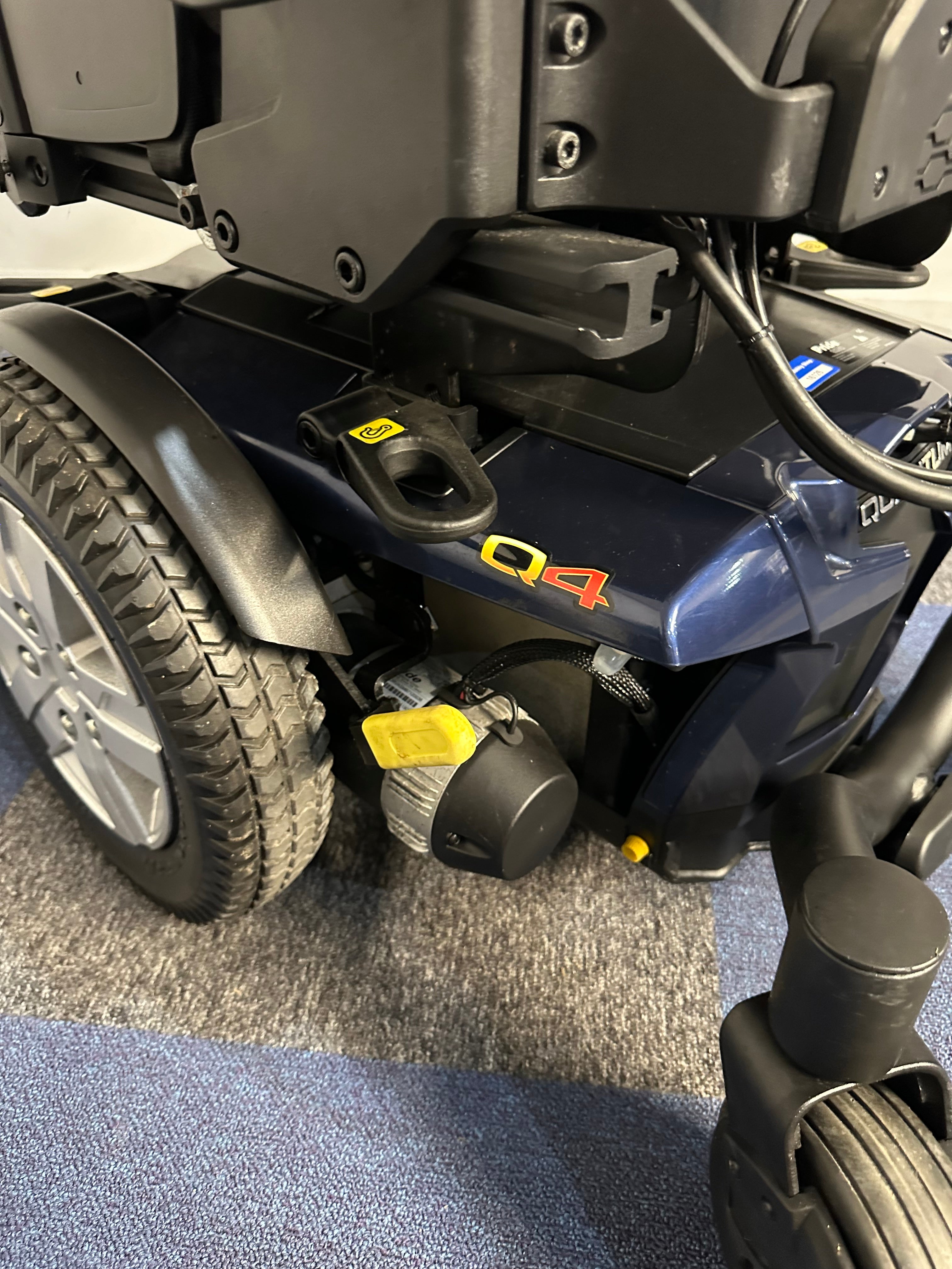 Pride Quantum Q4 Powerchair With Power Recline in Blue 4mph