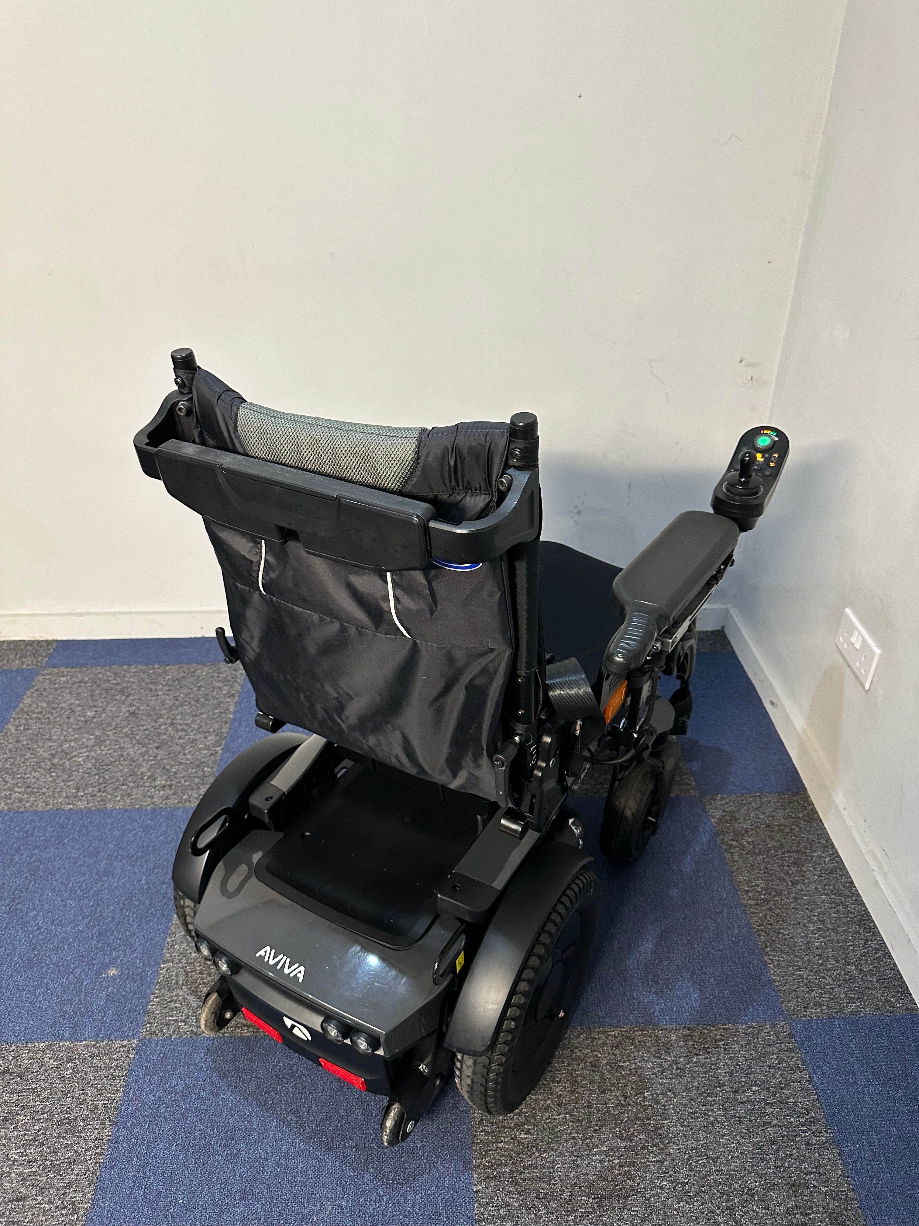 Invacare Aviva RX20 Modulite Electric Wheelchair Powerchair Power Tilt 6mph