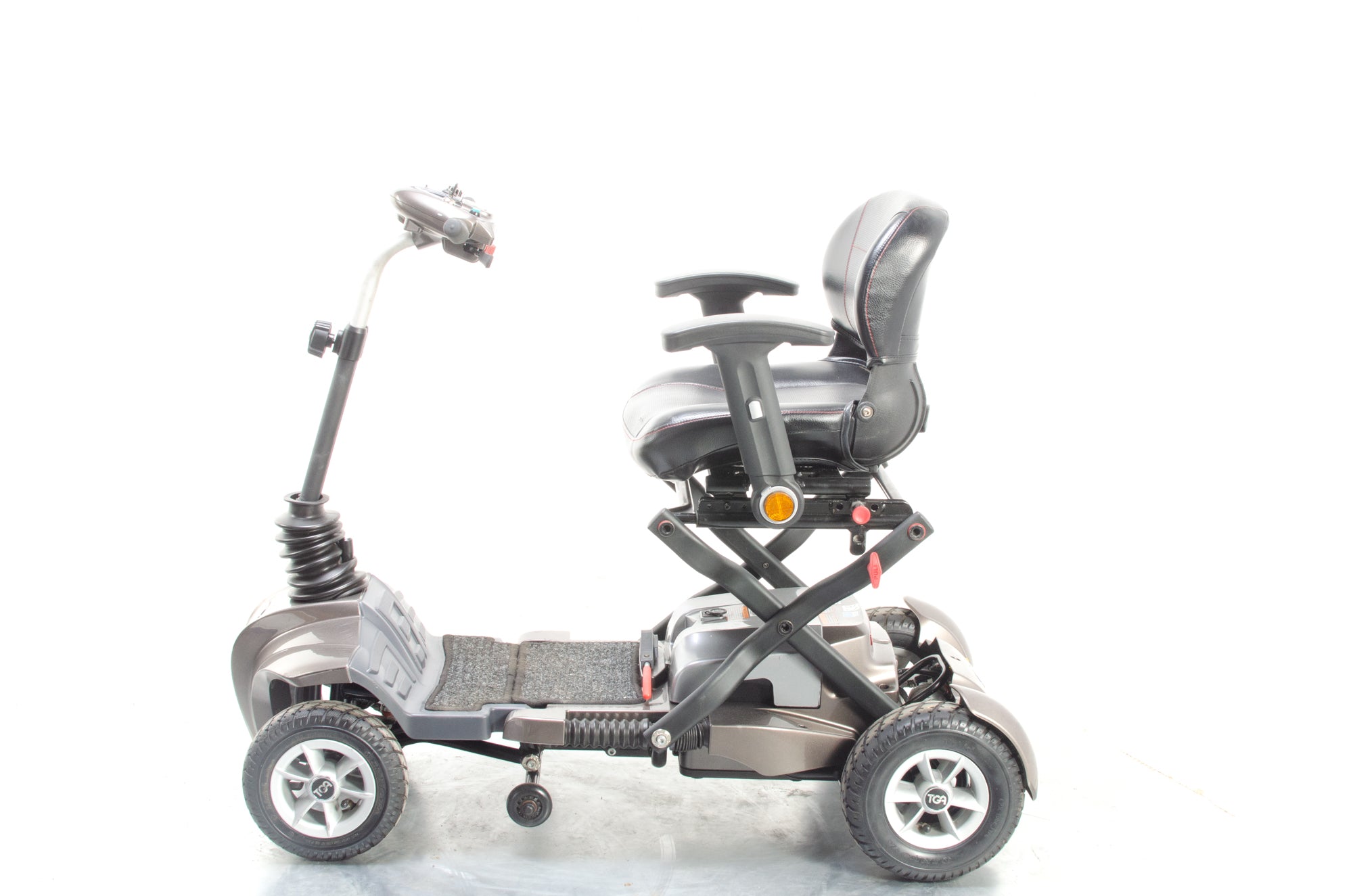 TGA Maximo Folding Electric Mobility Scooter 4mph Lithium Pneumatic Suspension