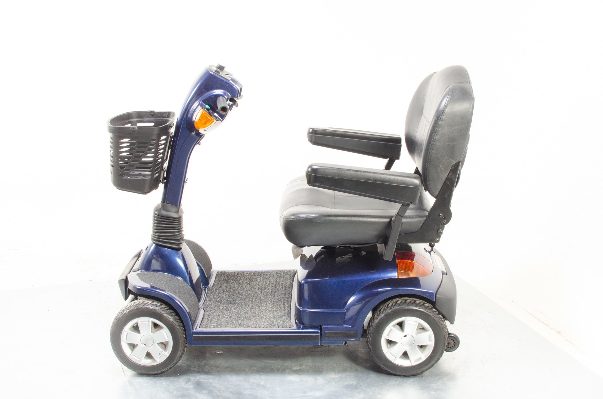 Pride Maxima Used Electric Mobility Scooter Bariatric Heavy Duty Pavement