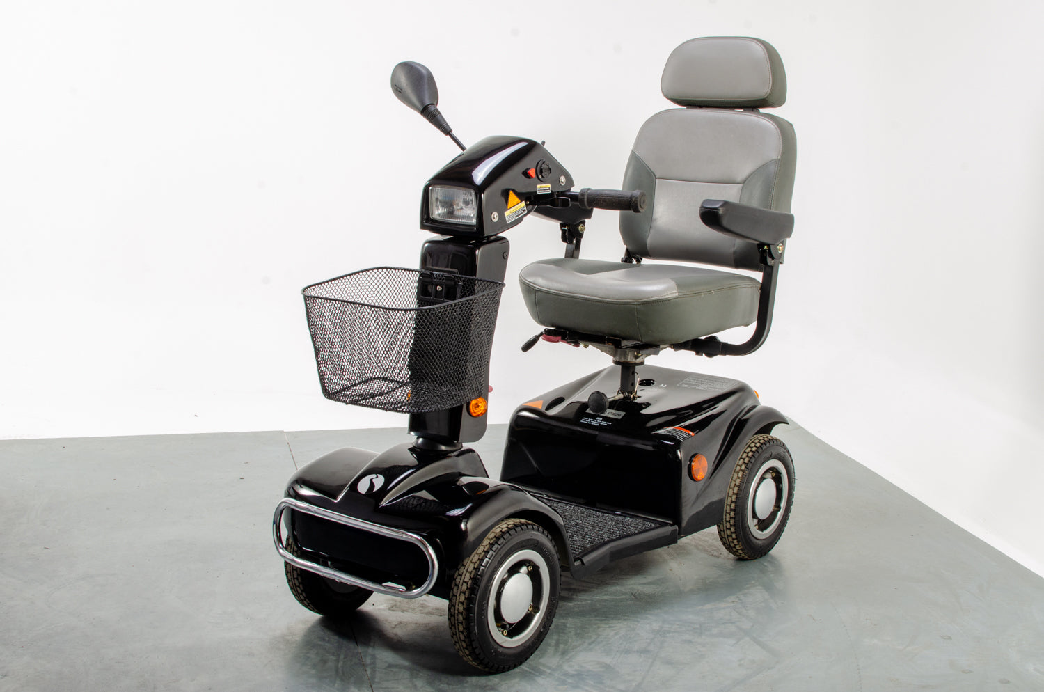Rascal 388XL Used Electric Mobility Scooter 6mph Pavement Road Class-3 Captain Seat