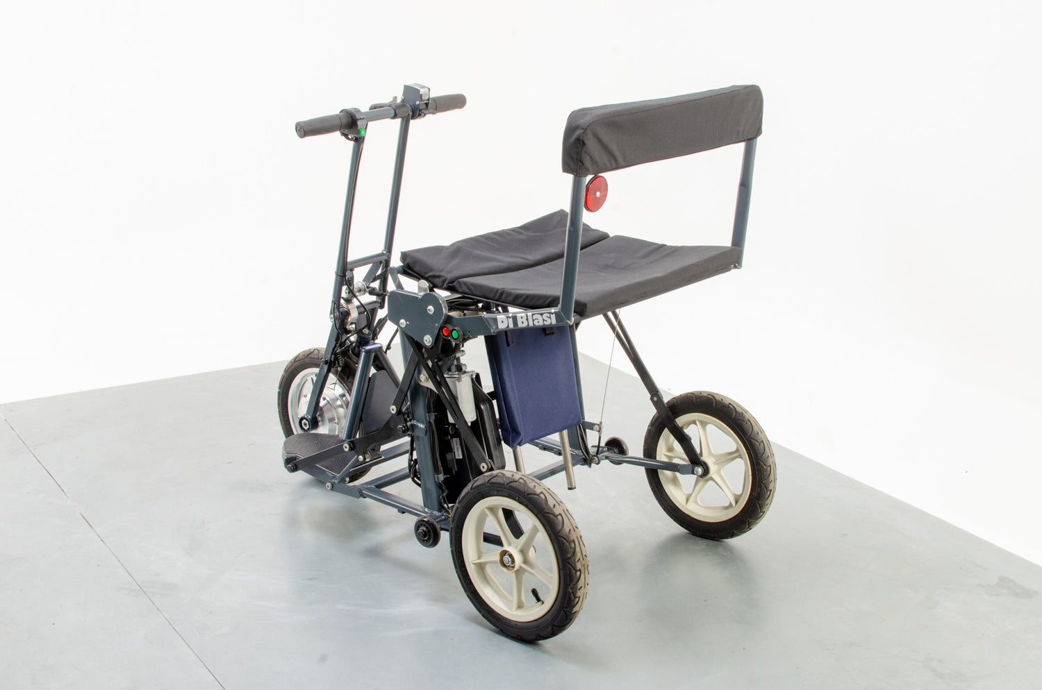 2014 DiBlasi R30 Automatic Folding Lightweight Mobility Scooter with Lithium Battery