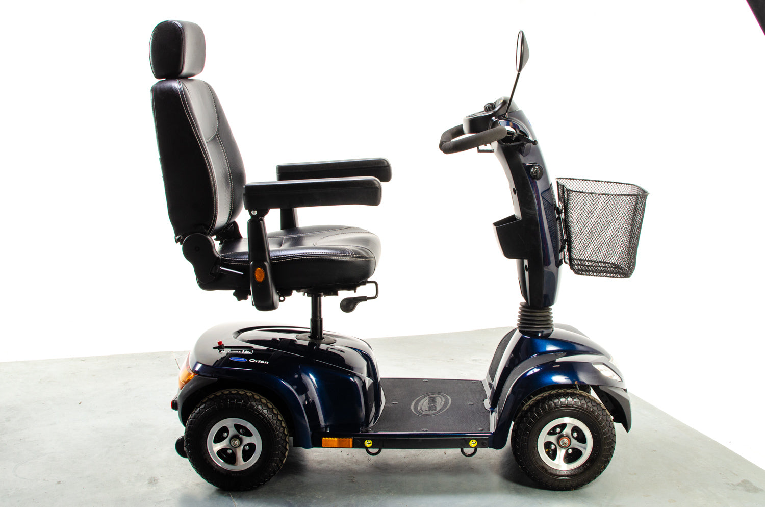 Invacare Orion Midsize Mobility Scooter 8mph Pavement Road Suspension Pneumatic