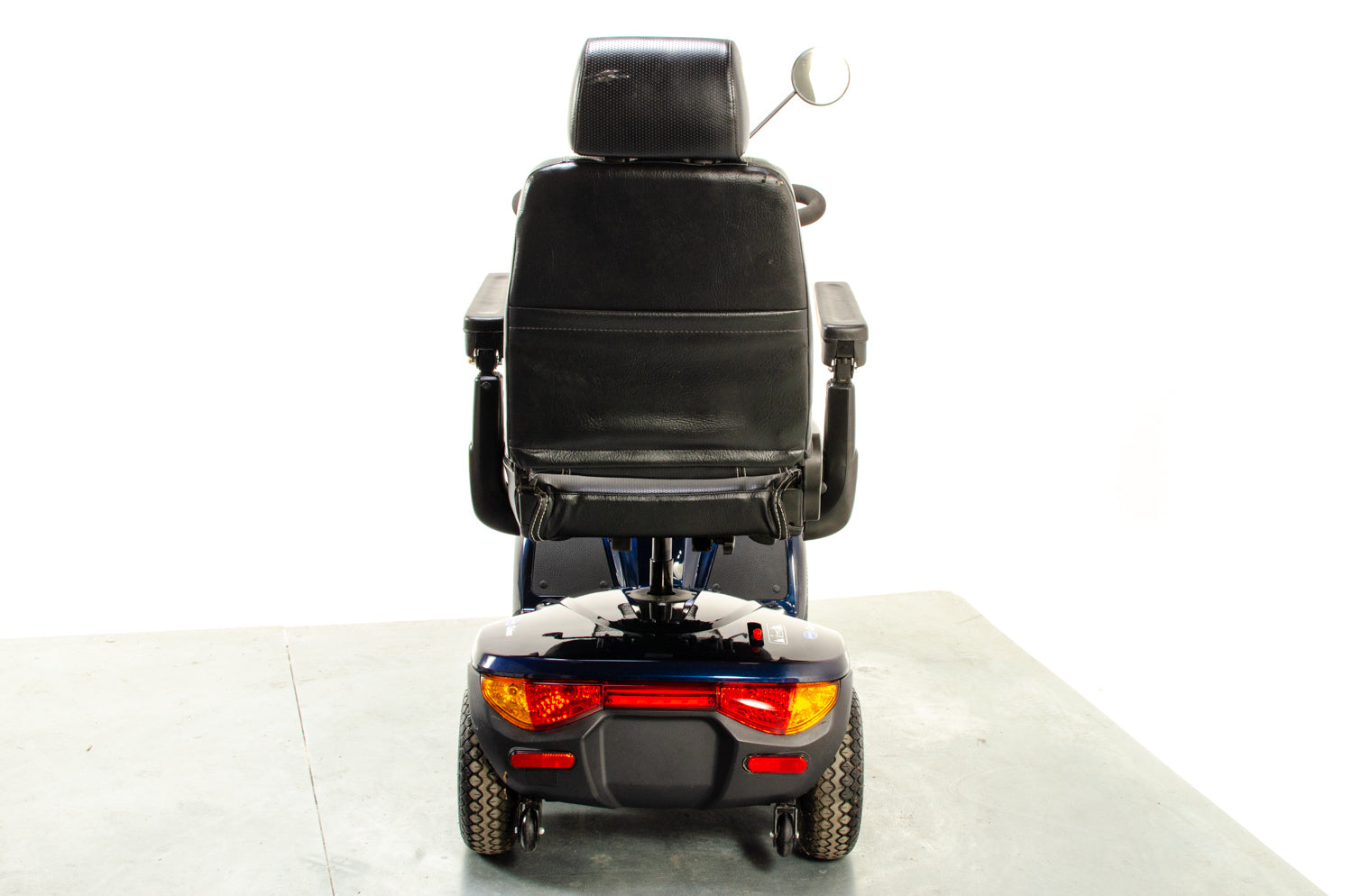 Invacare Orion Midsize Mobility Scooter 8mph Pavement Road Suspension Pneumatic