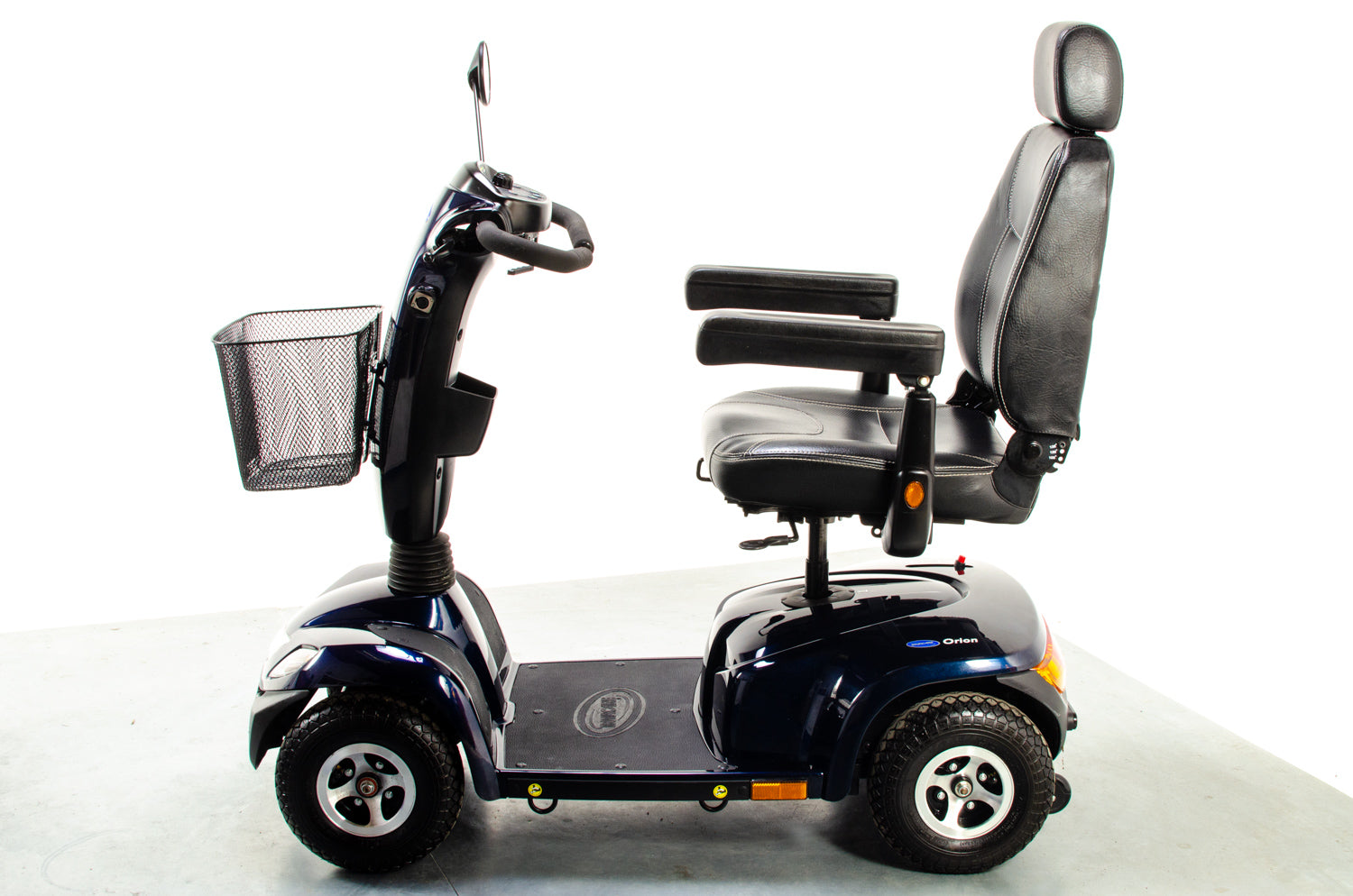 Invacare Orion Midsize Mobility Scooter 8mph Pavement Road Suspension Pneumatic