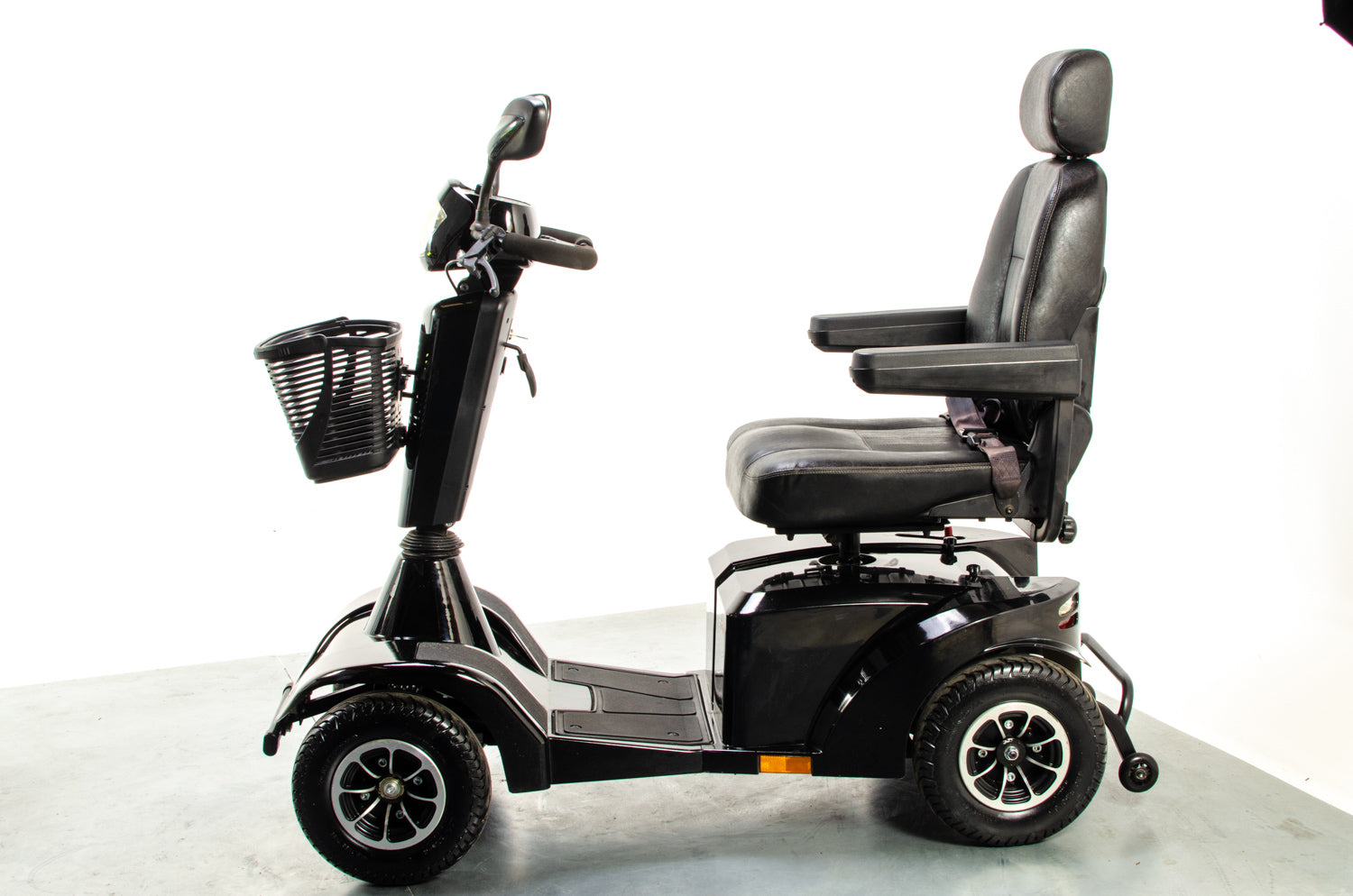 Sterling S700 Used Mobility Scooter Large All-Terrain Off-Road Sunrise Medical