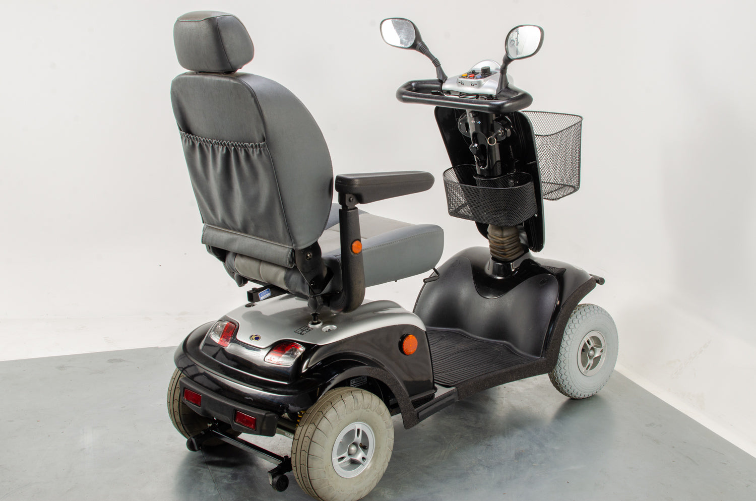 Kymco Maxi XLS Used Mobility Scooter 8mph Large All-Terrain Suspension