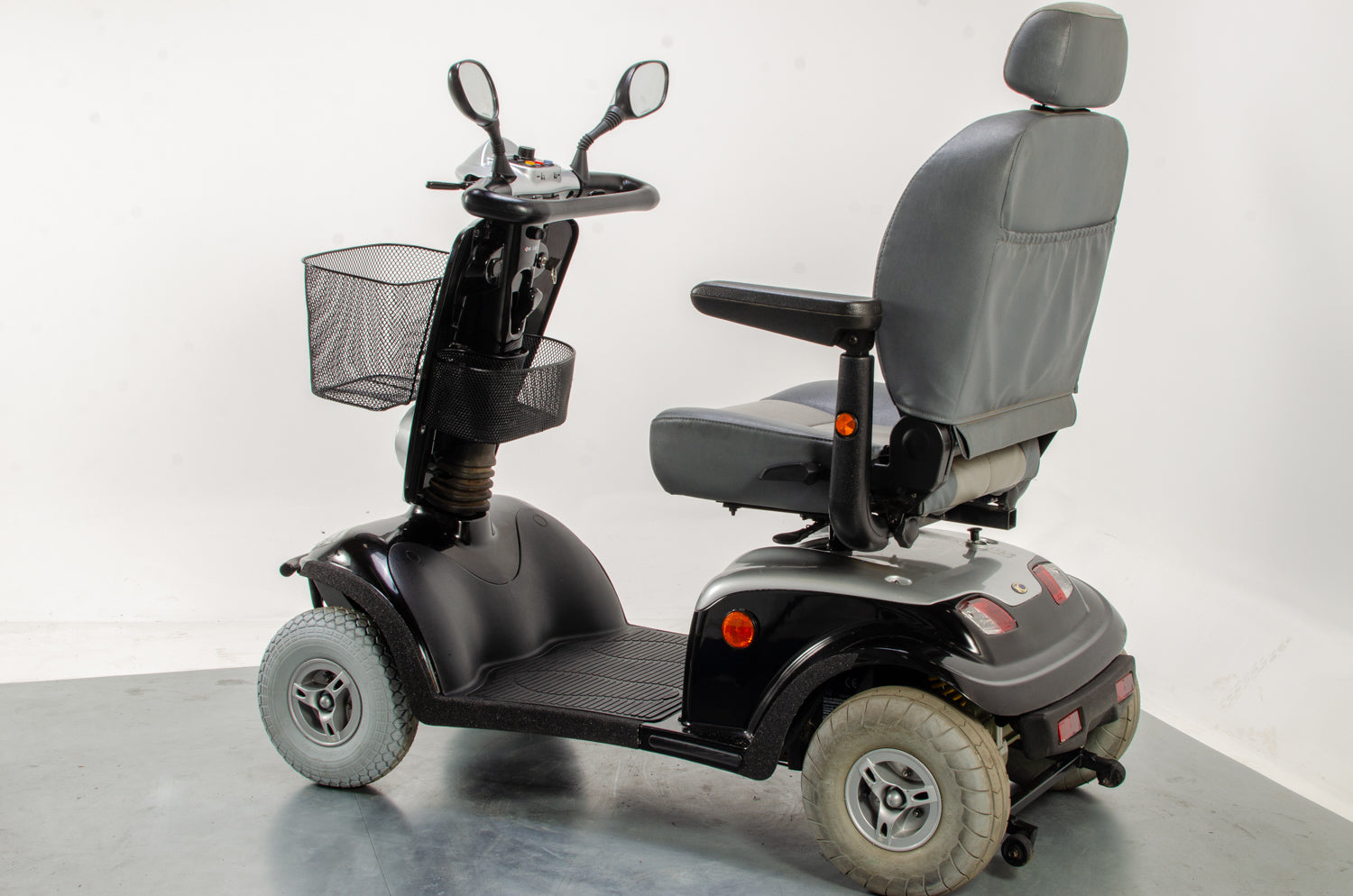 Kymco Maxi XLS Used Mobility Scooter 8mph Large All-Terrain Suspension