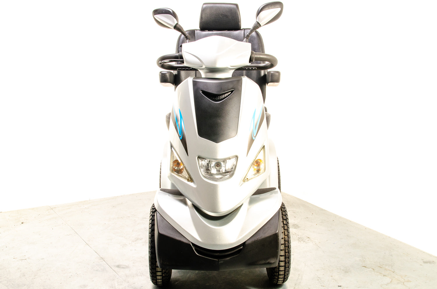 Drive ST6 Used Premium High Output All Terrain Mobility Scooter 35stone Bariatric Invacare Cetus
