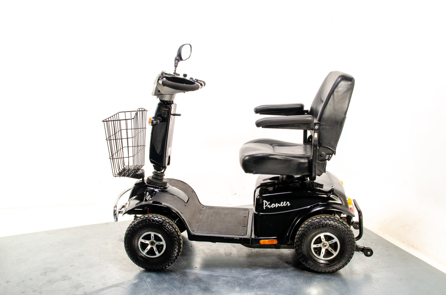 Rascal Pioneer Used Electric Mobility Scooter 8mph All-Terrain Suspension Off-Road Black 13408