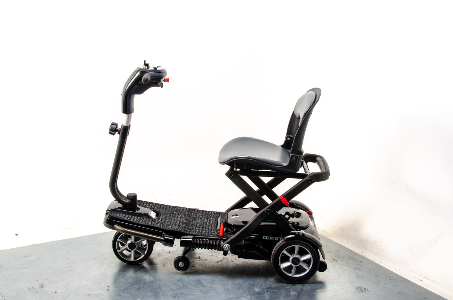 Pride Quest Lightweight Lithium Folding Travel Used Mobility Scooter Small Transportable Car 13410