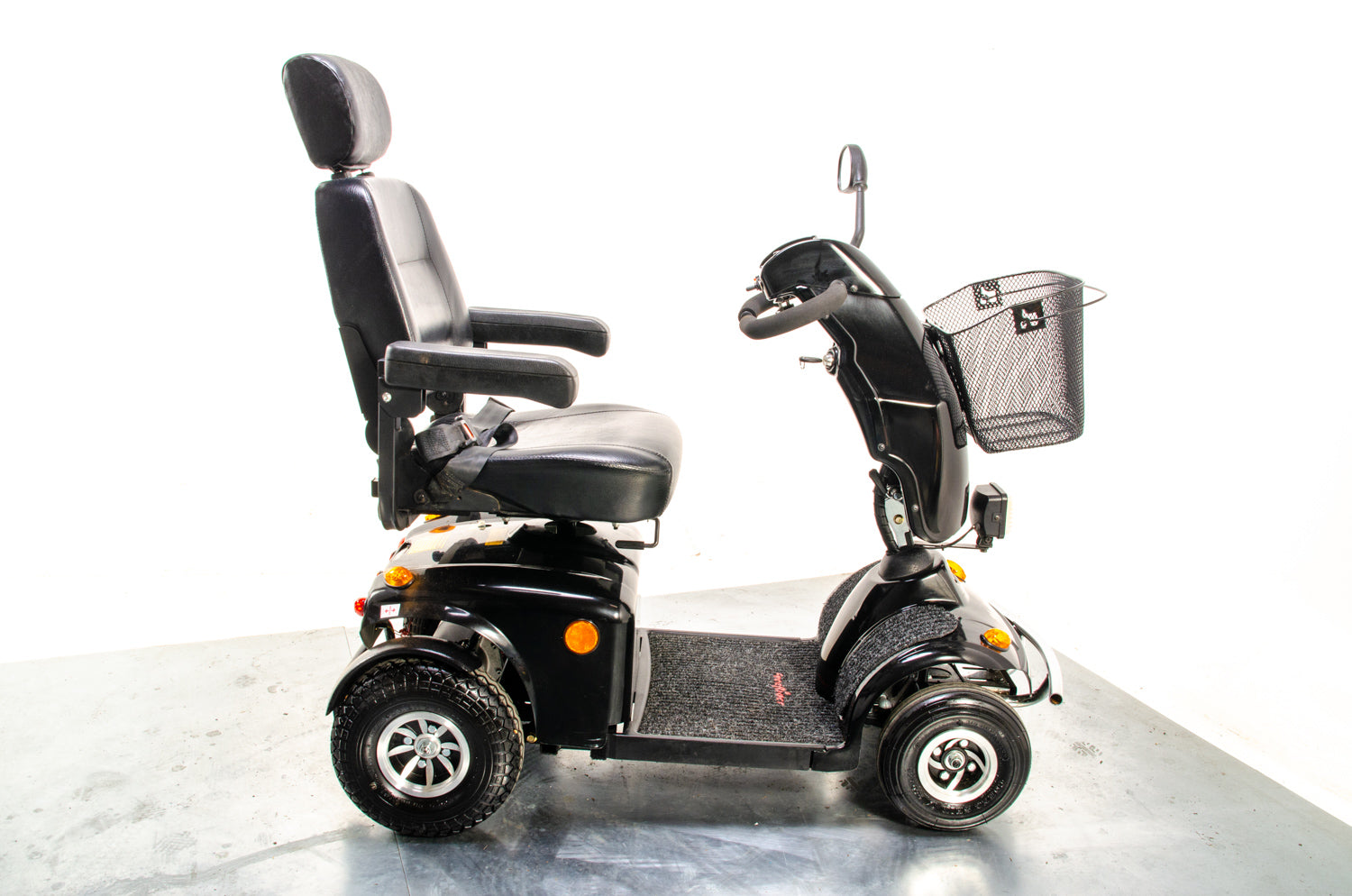 Freerider Mayfair 8 Deluxe All-Terrain Used Mobility Scooter 8mph Black Suspension Solid Road Pavement