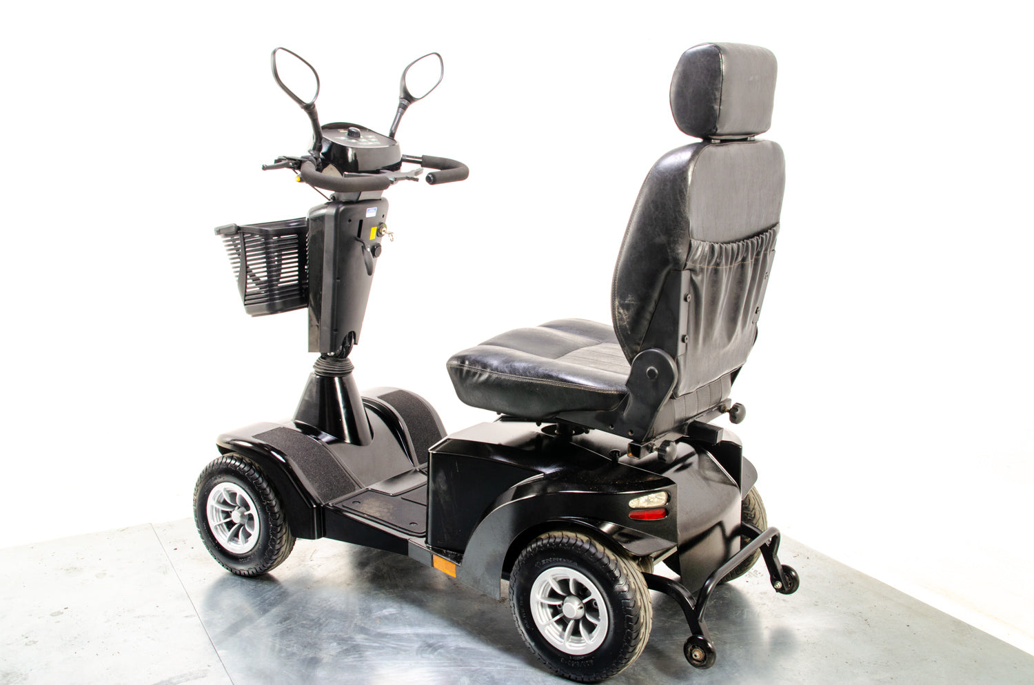 Sterling S700 All-Terrain Off-Road Used Mobility Scooter Large 8mph Sunrise Medical Black 13525