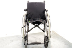 Veloce T700 high-tensile strength carbon fiber Active Folding Wheelchair lightweight ex-demo