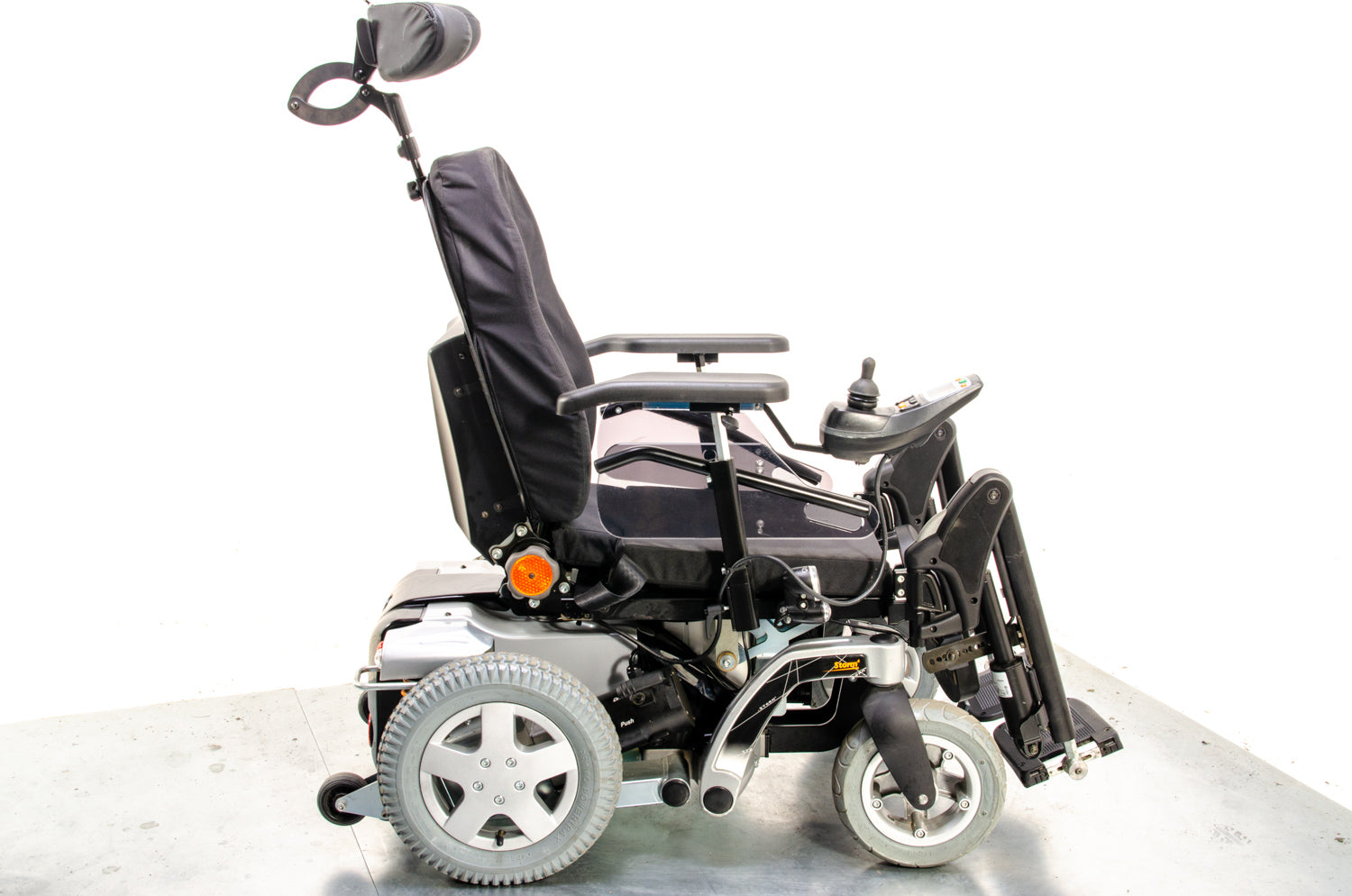 Invacare Storm 4 Electric Wheelchair Powerchair Power Riser Tilt Elevating Leg Rests Used Second Hand 13543