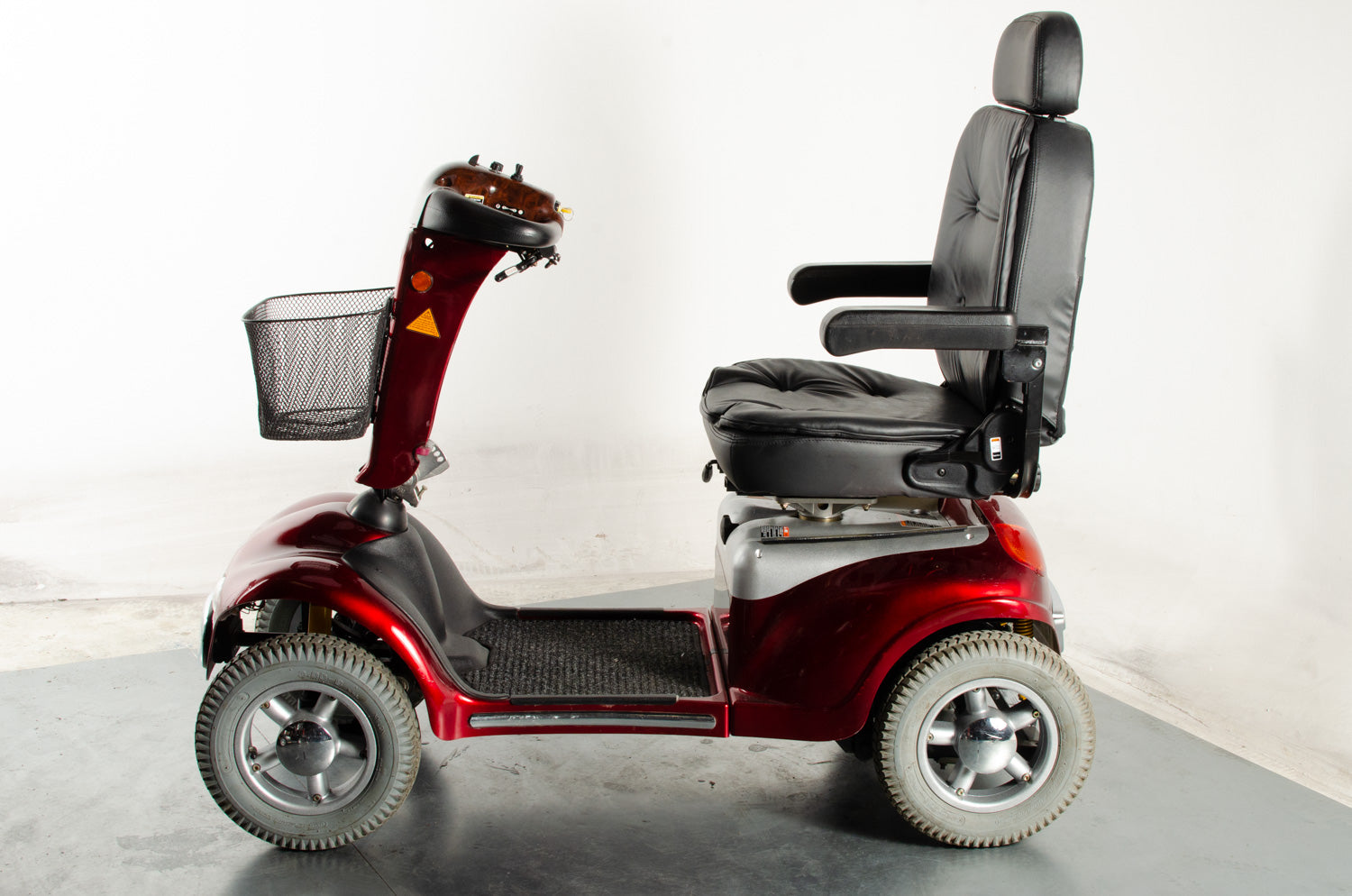 Shoprider Cordoba Off-Road All-Terrain Used Mobility Scooter Large 8mph Roma Red 12194