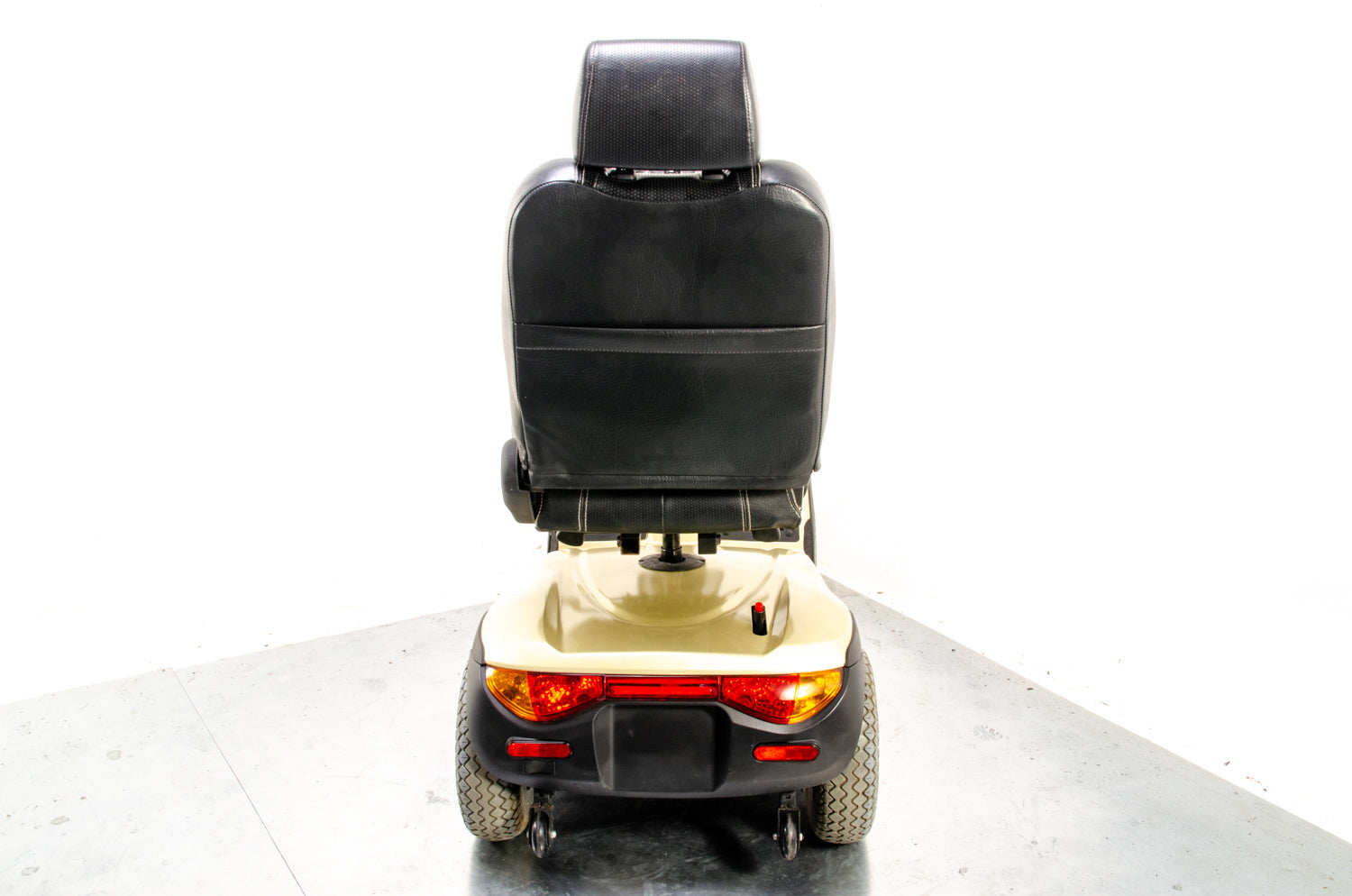 Invacare Comet Used Mobility Scooter 8mph Large All-Terrain Off-Road Comfort Gold