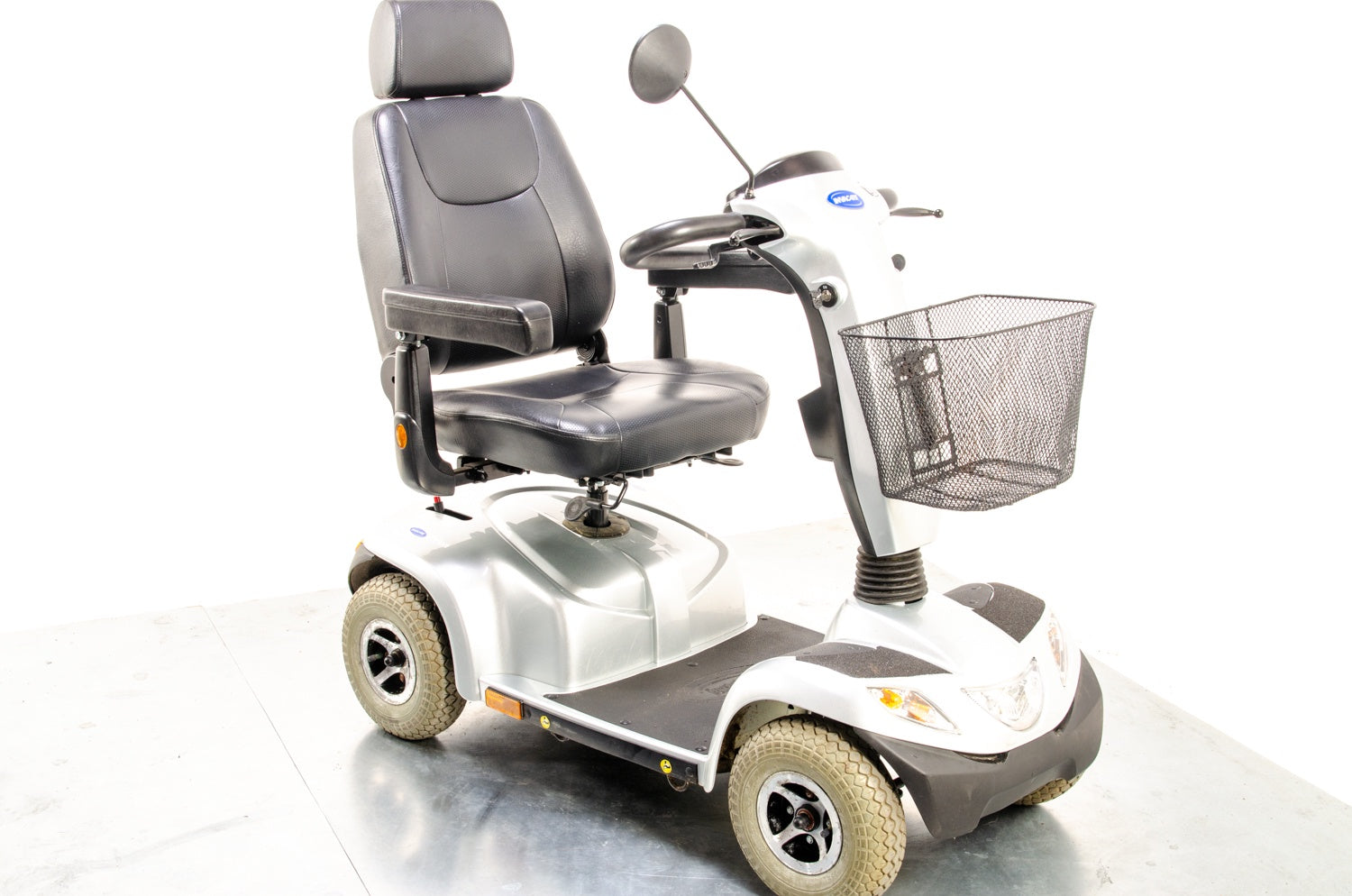 Invacare Orion Electric Mobility Scooter 8mph Midsize Silver