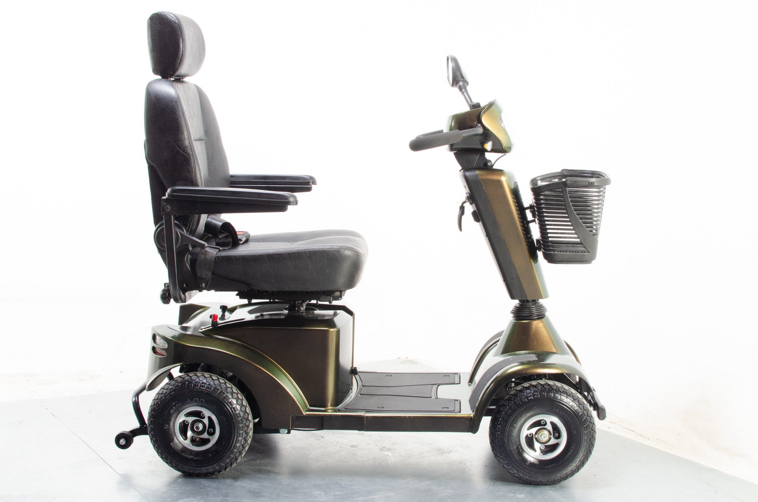 2018 Sunrise Medical Sterling S425 8mph Mid Size Mobility Scooter Persia