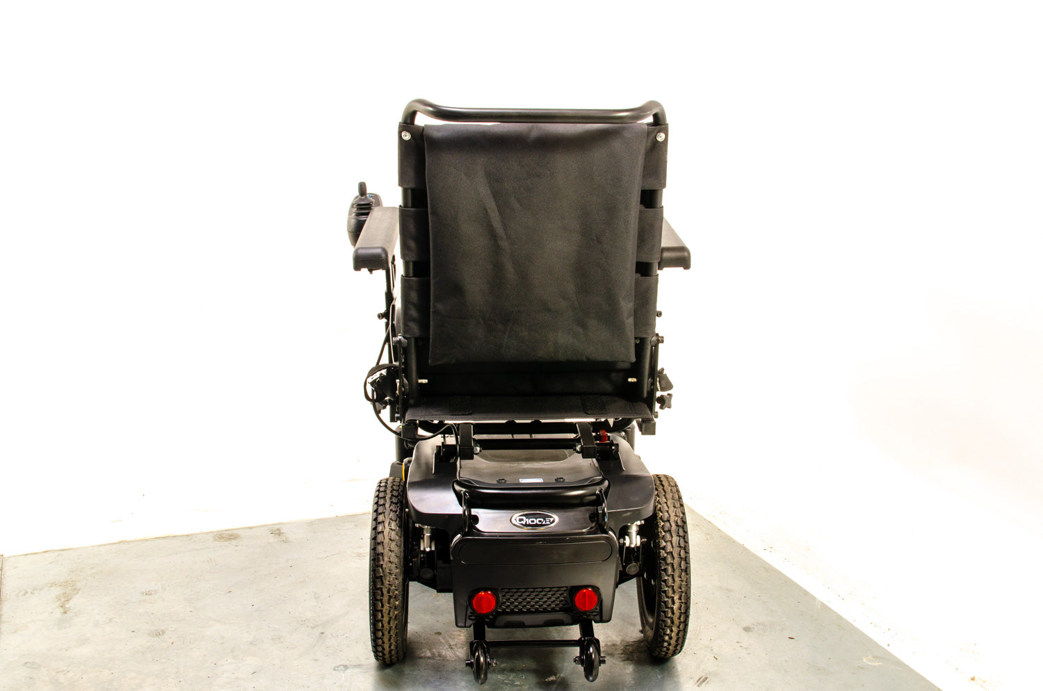 Quickie Q100 R Compact Indoor Outdoor Powerchair Wheelchair Sunrise Medical