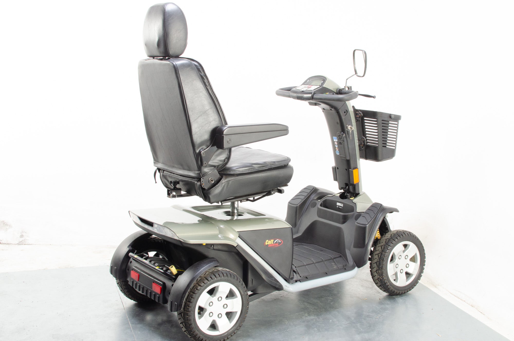 Pride Colt Executive Electric Mobility Scooter Used 8mph All-Terrain Off-Road Pneumatic Suspension