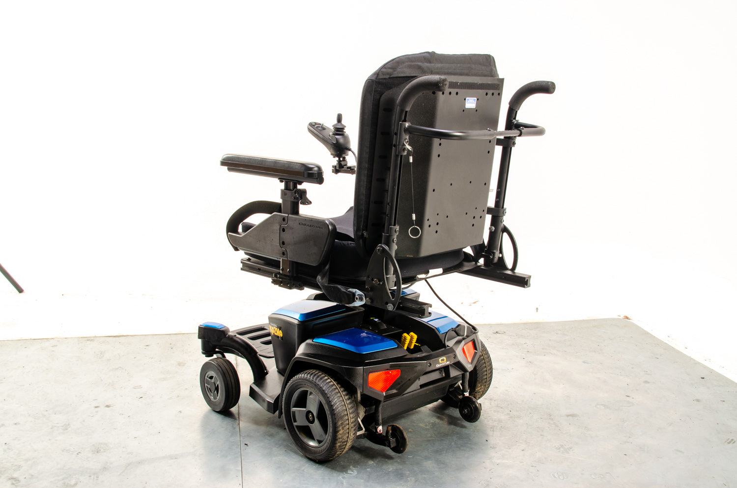 Quantum Kozmo Portable Powerchair Compact Agile Electric Wheelchair Indoor Pride Go-Chair Transportable