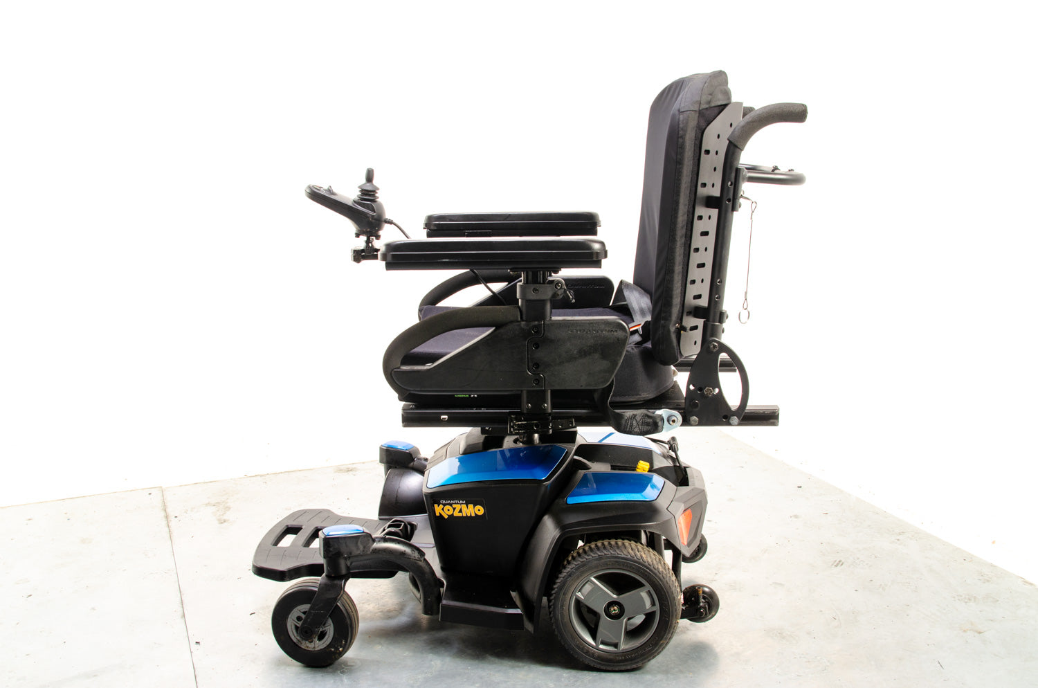 Quantum Kozmo Portable Powerchair Compact Agile Electric Wheelchair Indoor Pride Go-Chair Transportable