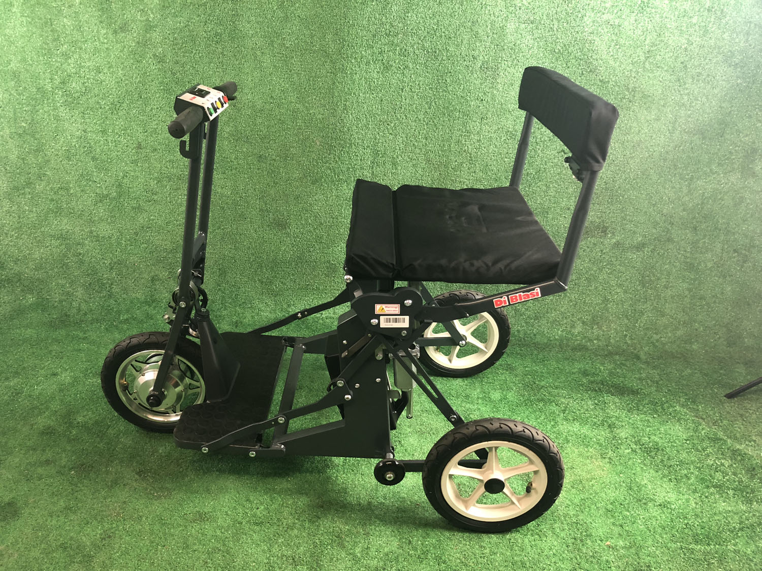 New DiBlasi R30 Automatic Folding Lightweight Mobility Scooter with Lithium Battery